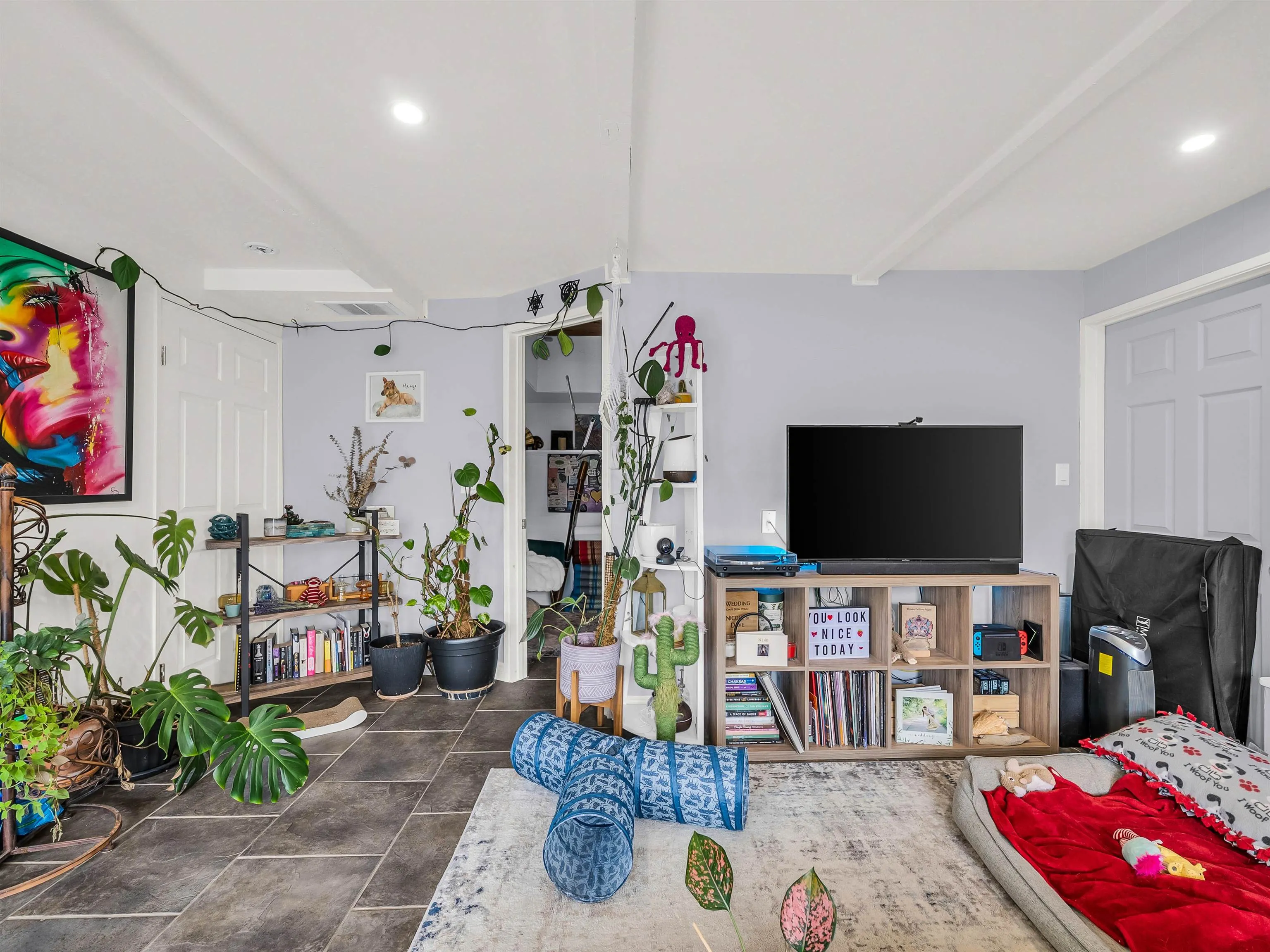 4862 Oxford Street