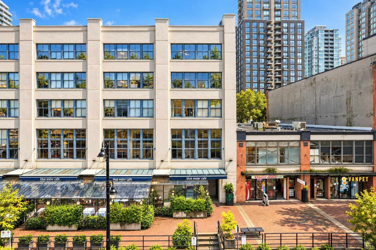 1072 Hamilton Street #401