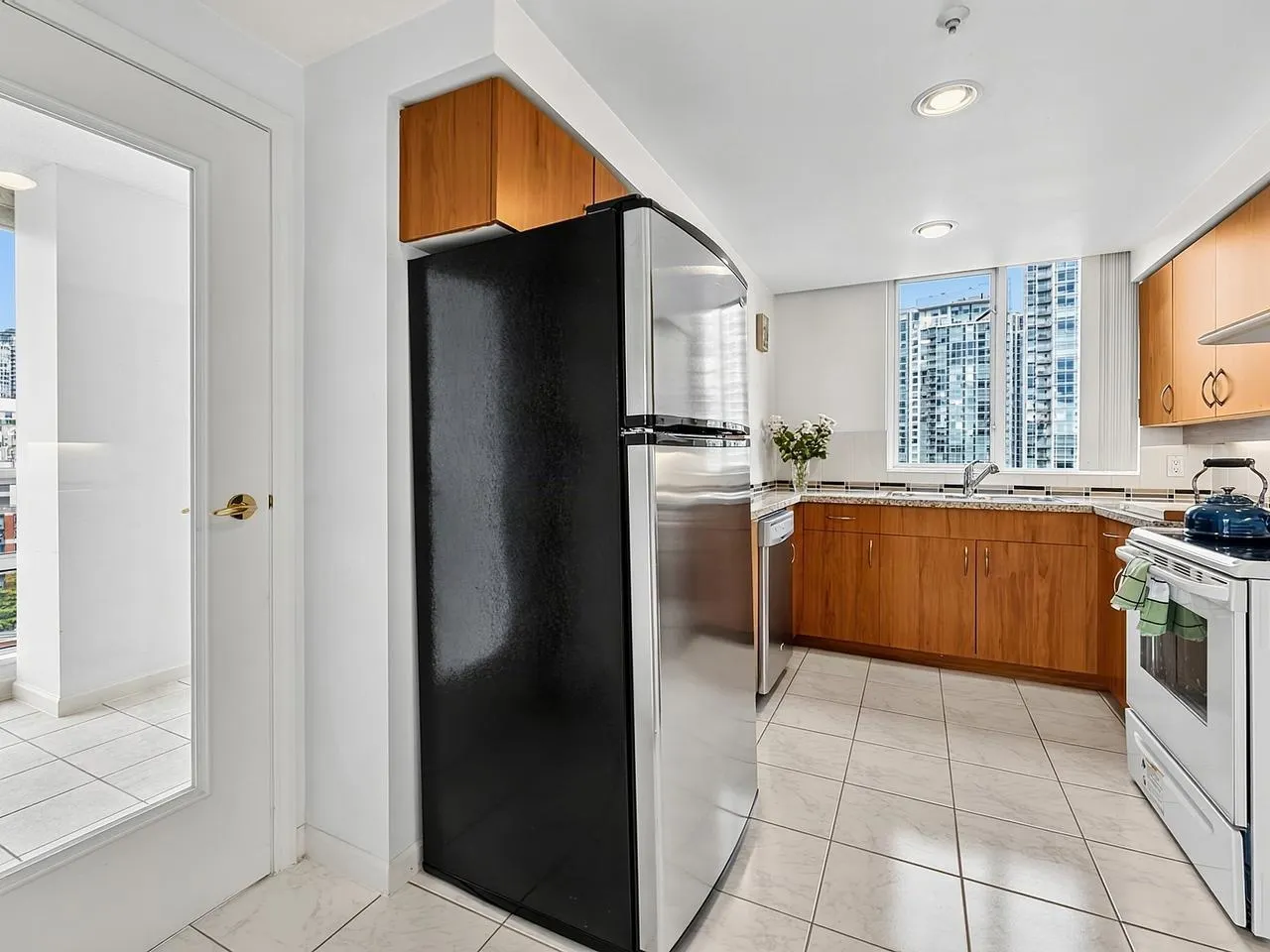 139 Drake Street #16D