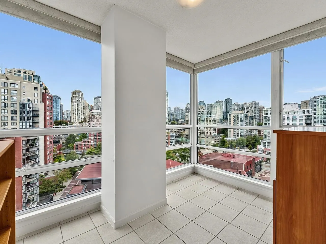 139 Drake Street #16D