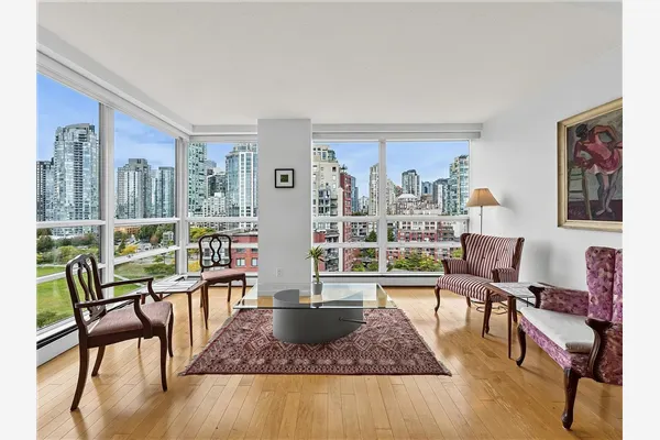 139 Drake Street #16D
