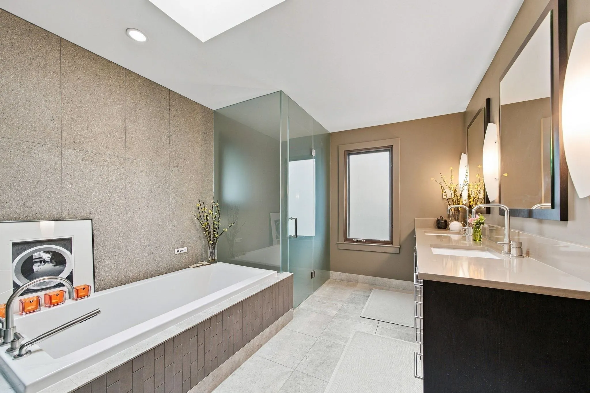 2953 Altamont Crescent