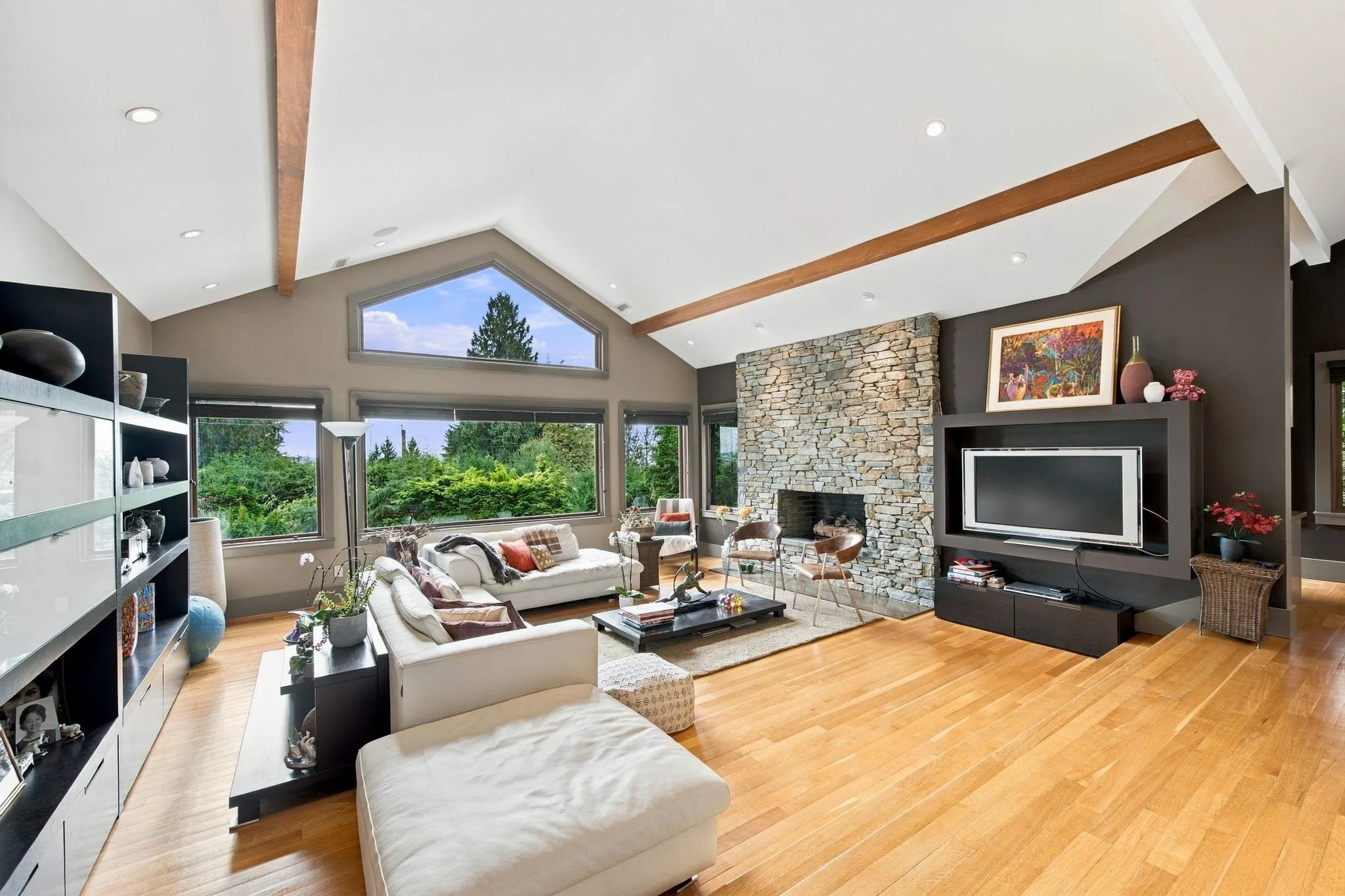 2953 Altamont Crescent