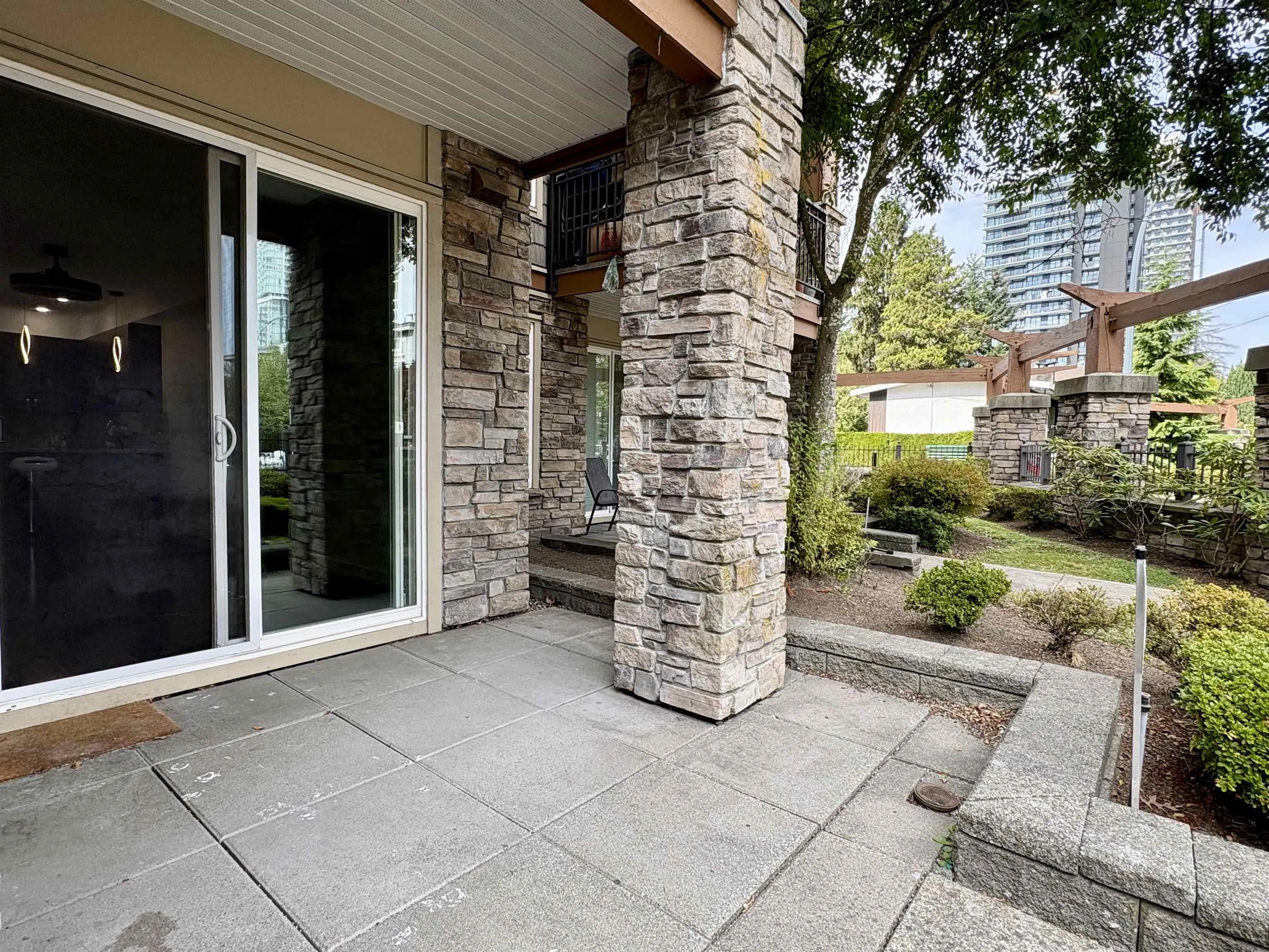 10237 133 Street #112