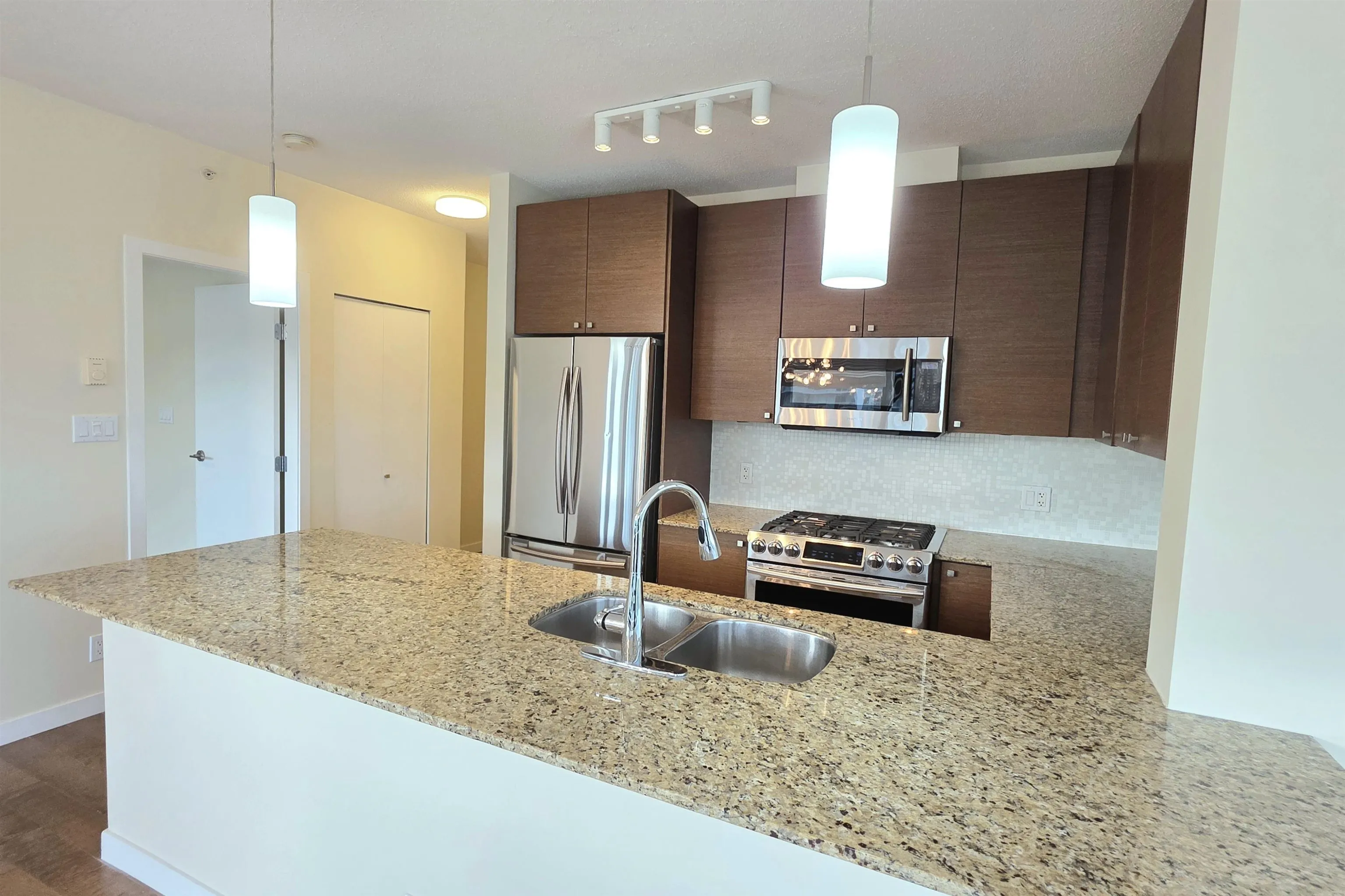 400 Capilano Road #2102