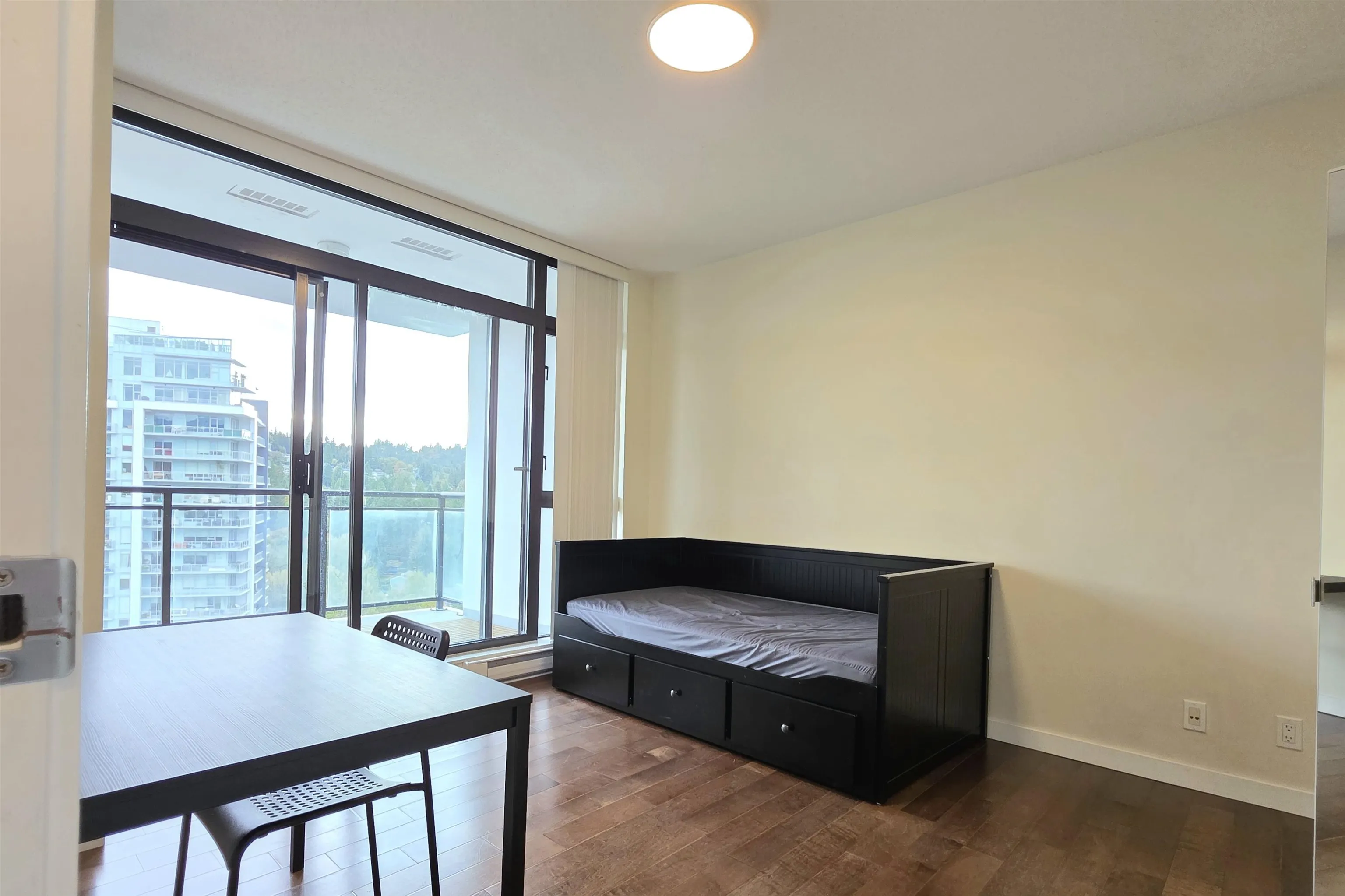 400 Capilano Road #2102