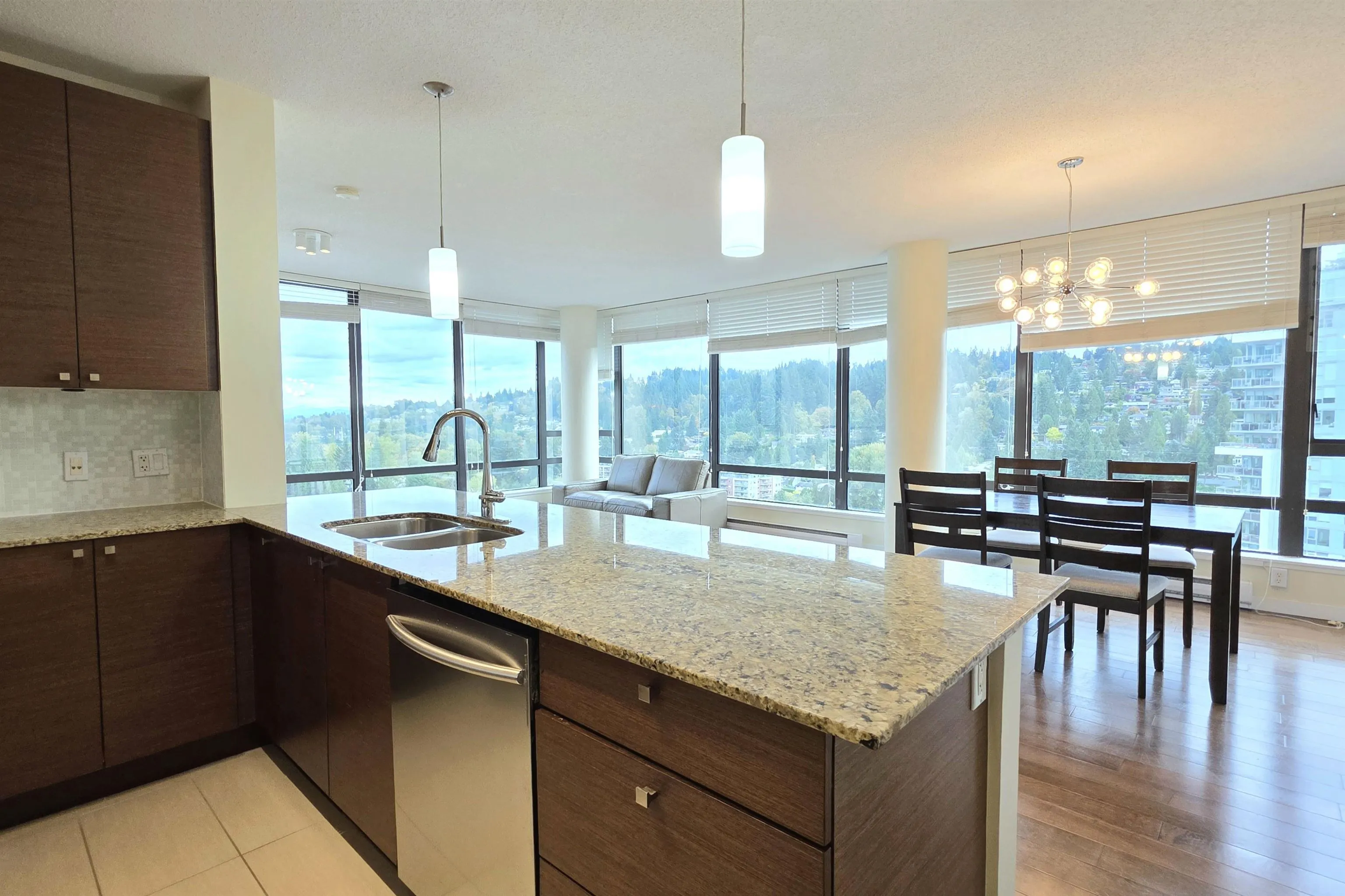 400 Capilano Road #2102
