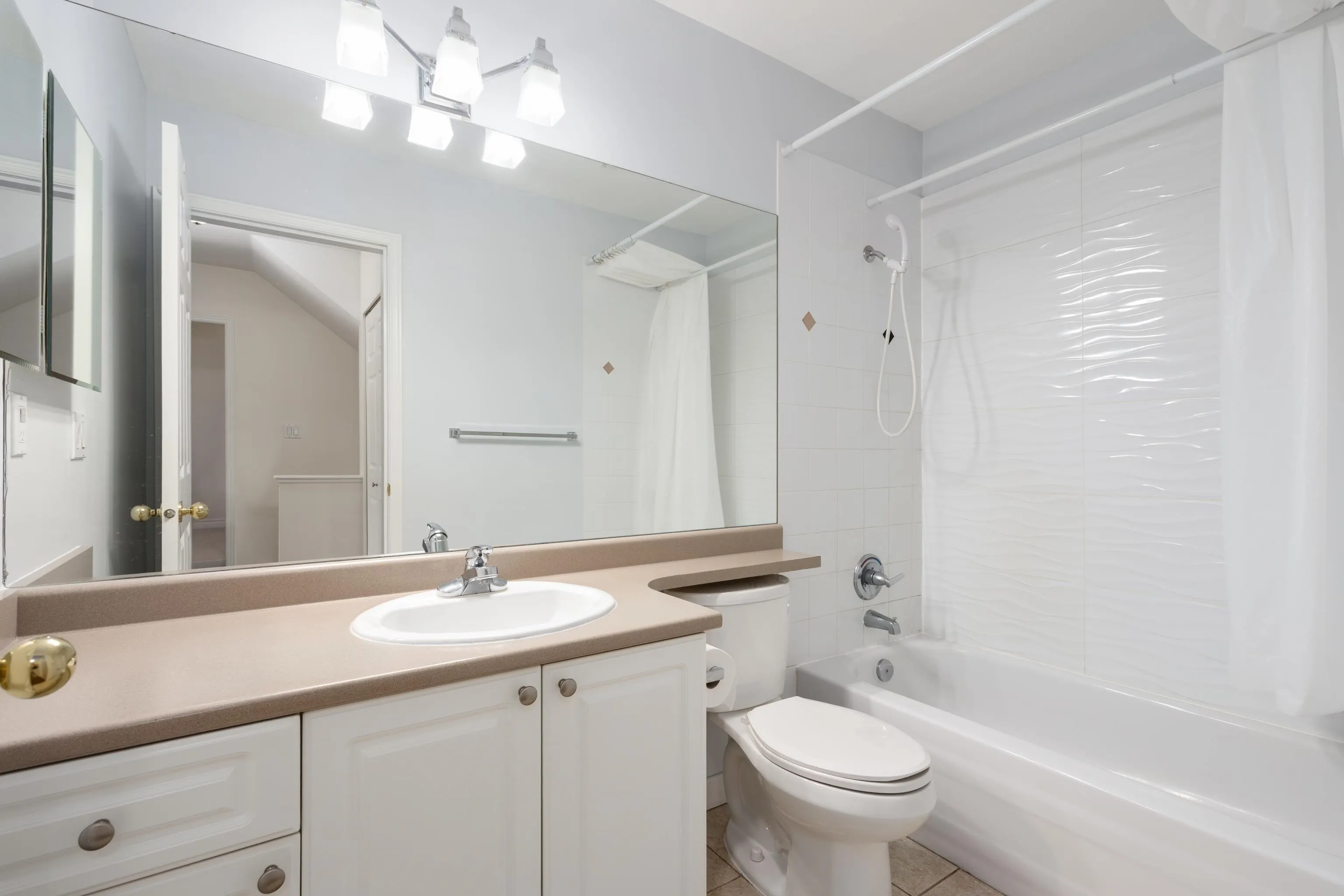 6577 Southoaks Crescent #54