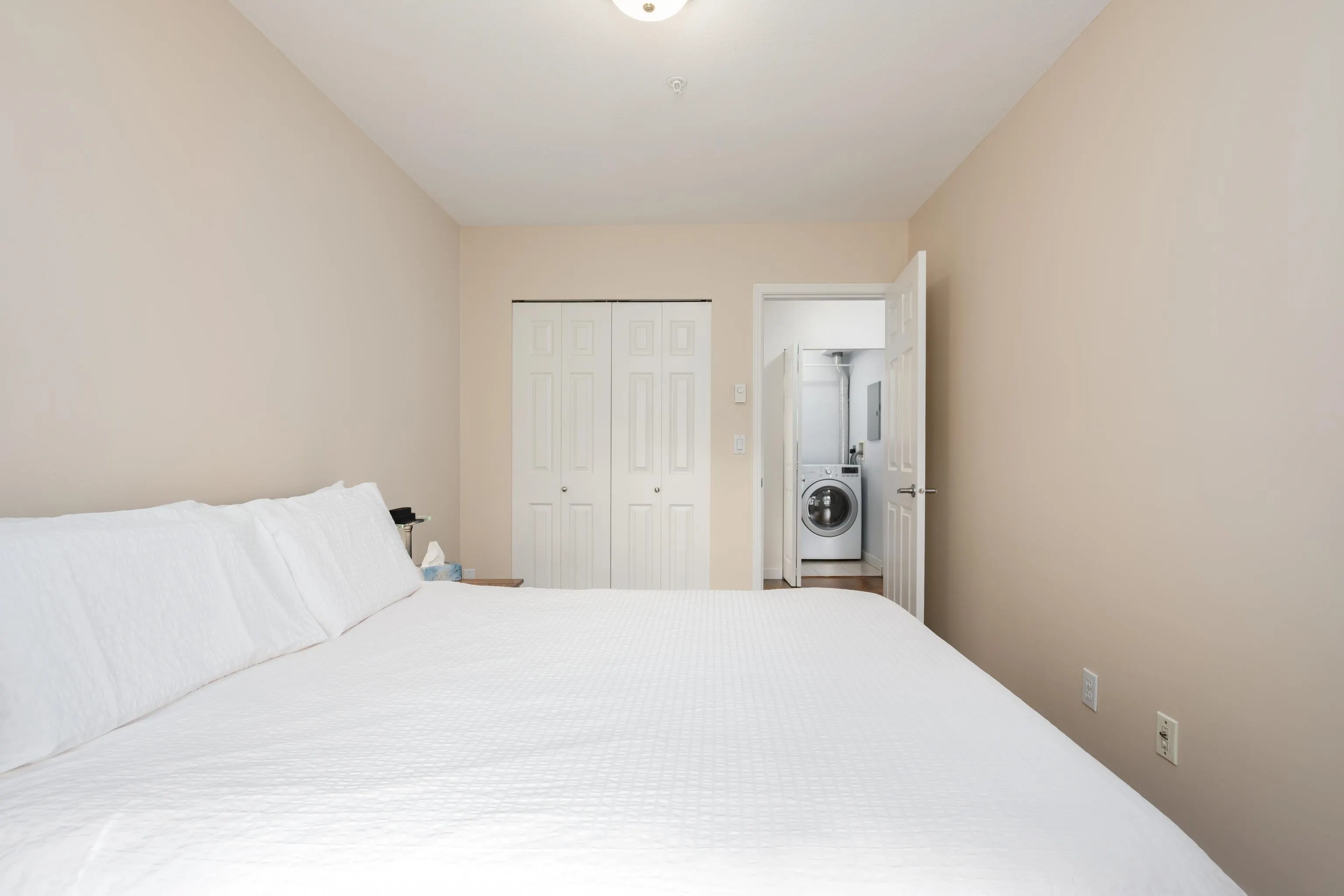 6577 Southoaks Crescent #54