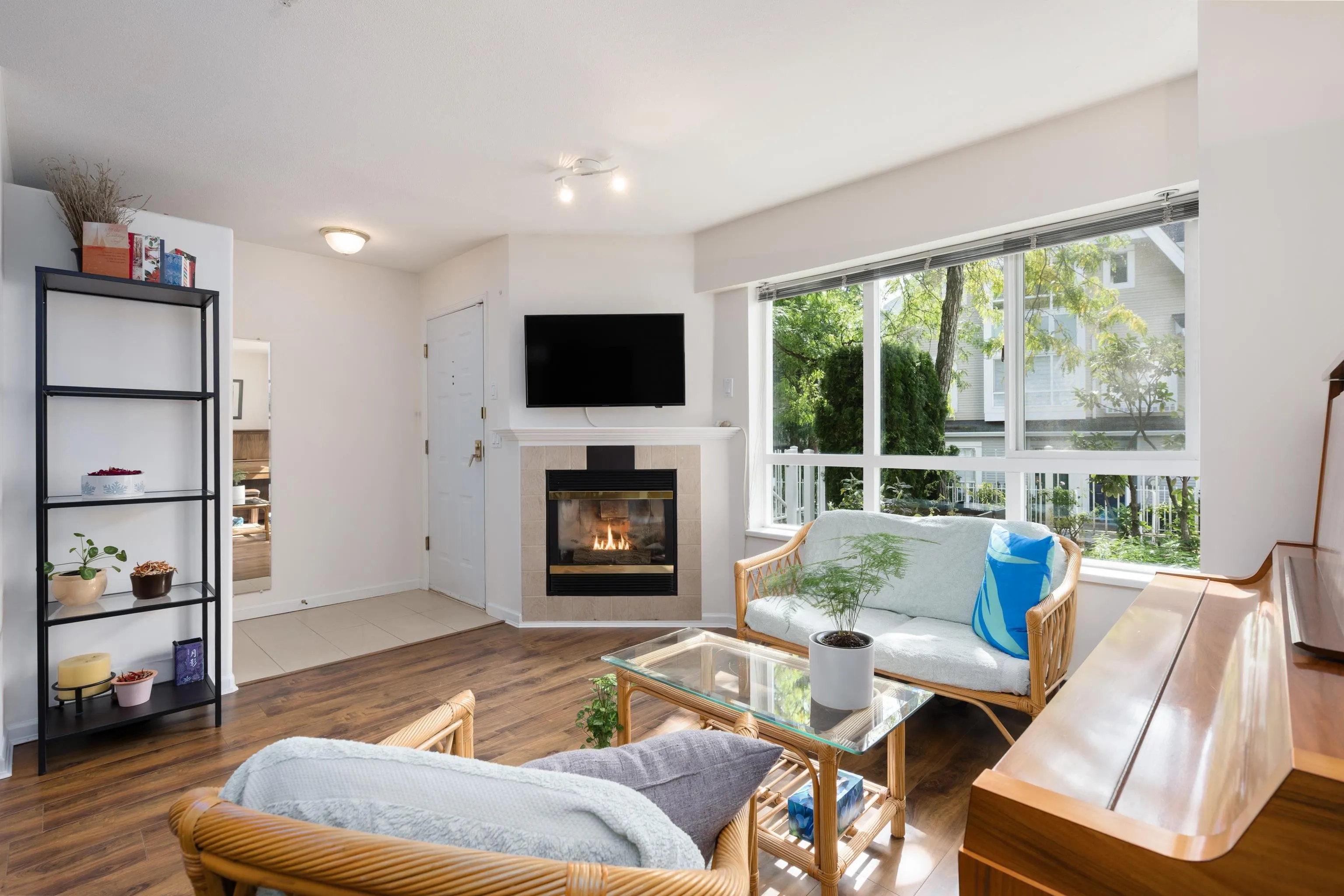 6577 Southoaks Crescent #54