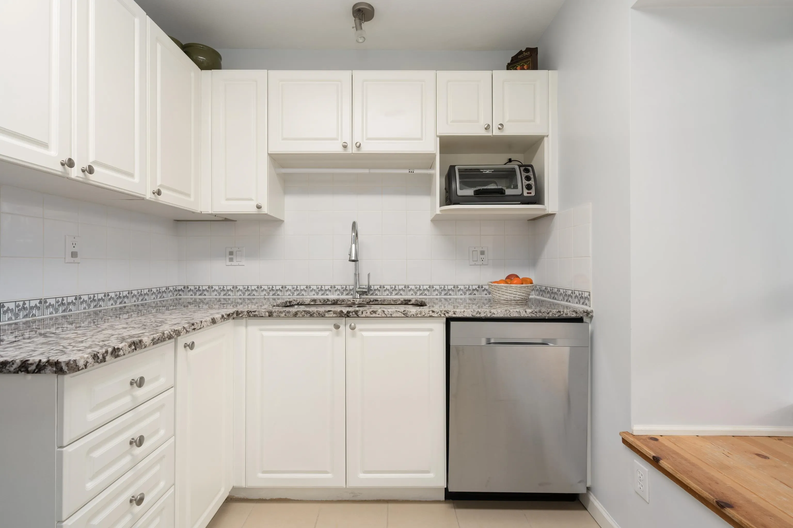 6577 Southoaks Crescent #54