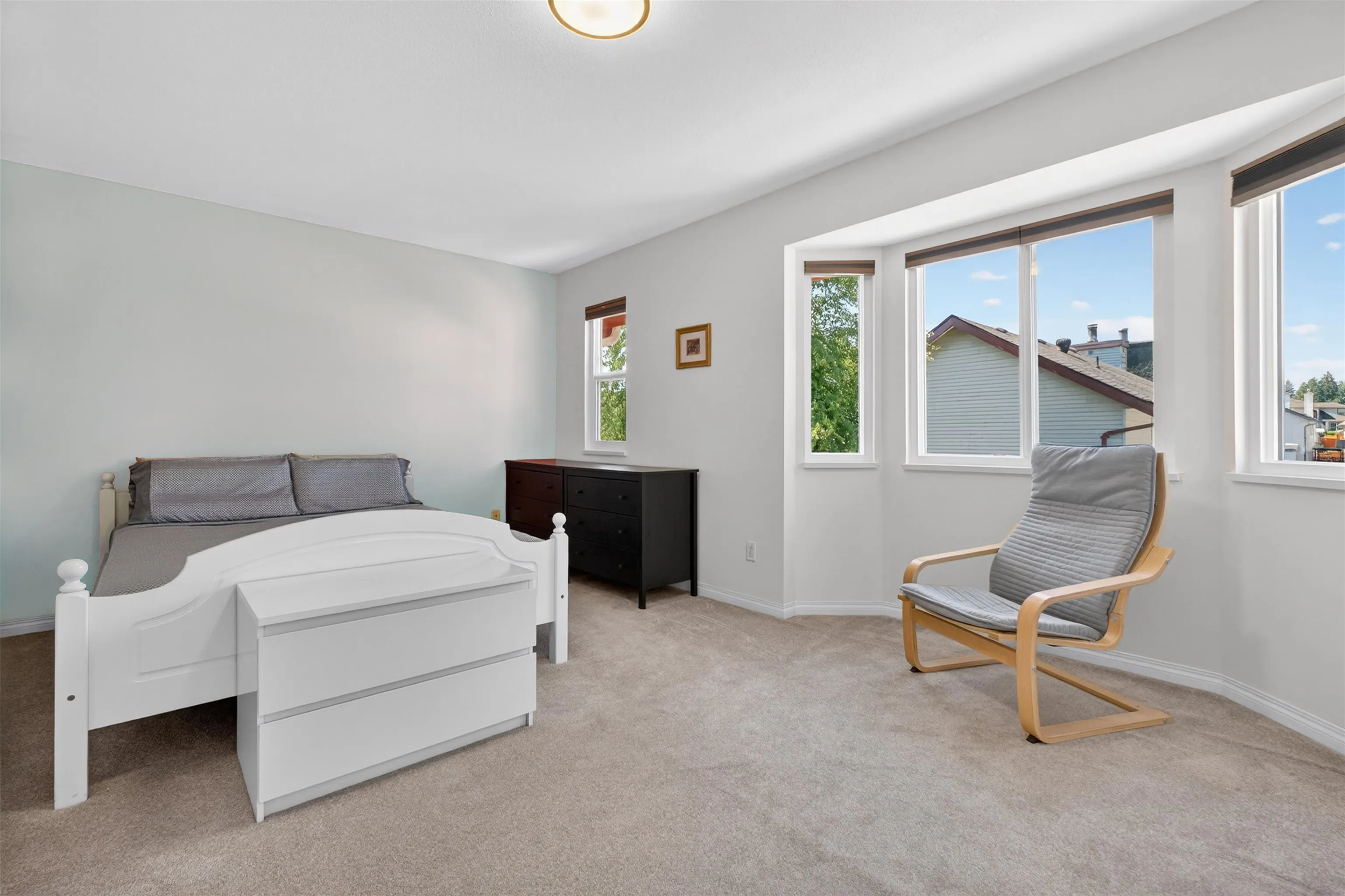 290 Santiago Street