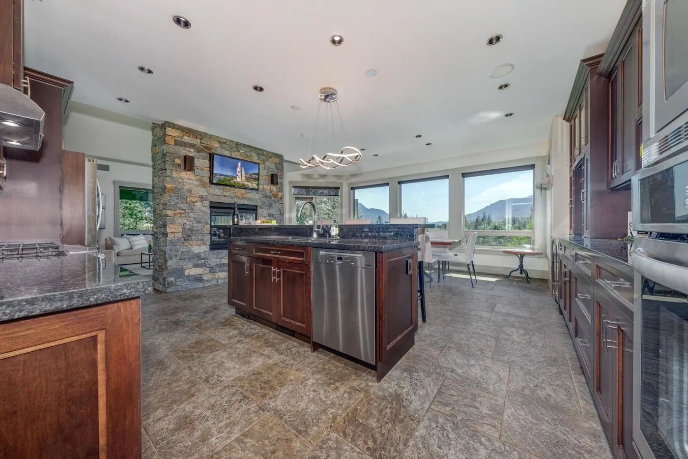 41155 Rockridge Place