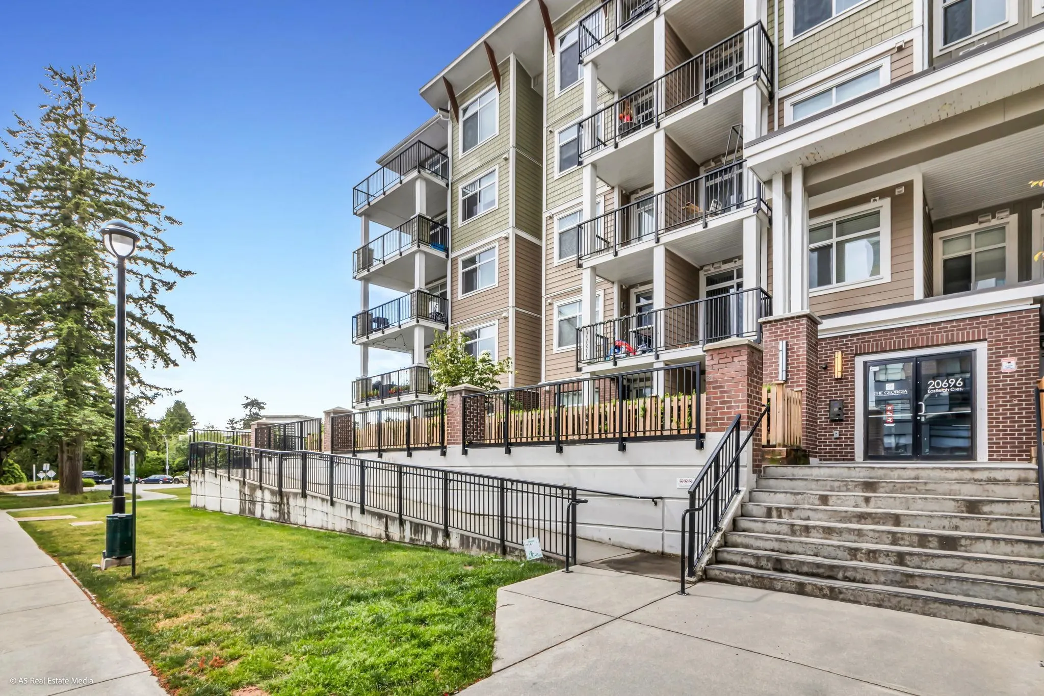 20696 Eastleigh Crescent #317