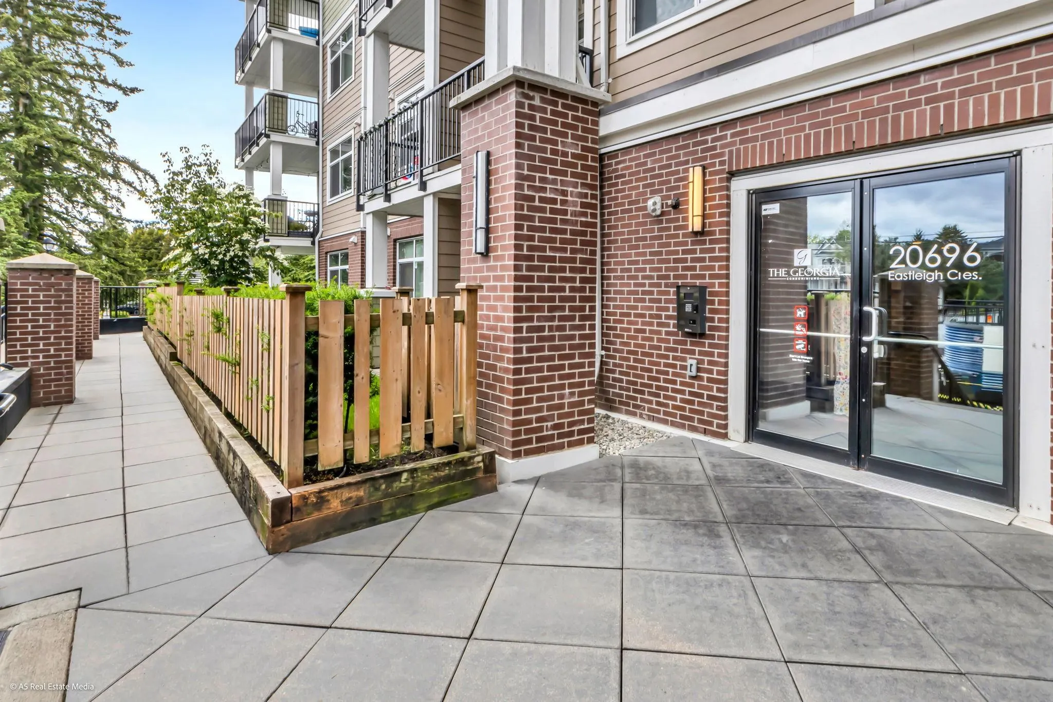20696 Eastleigh Crescent #317
