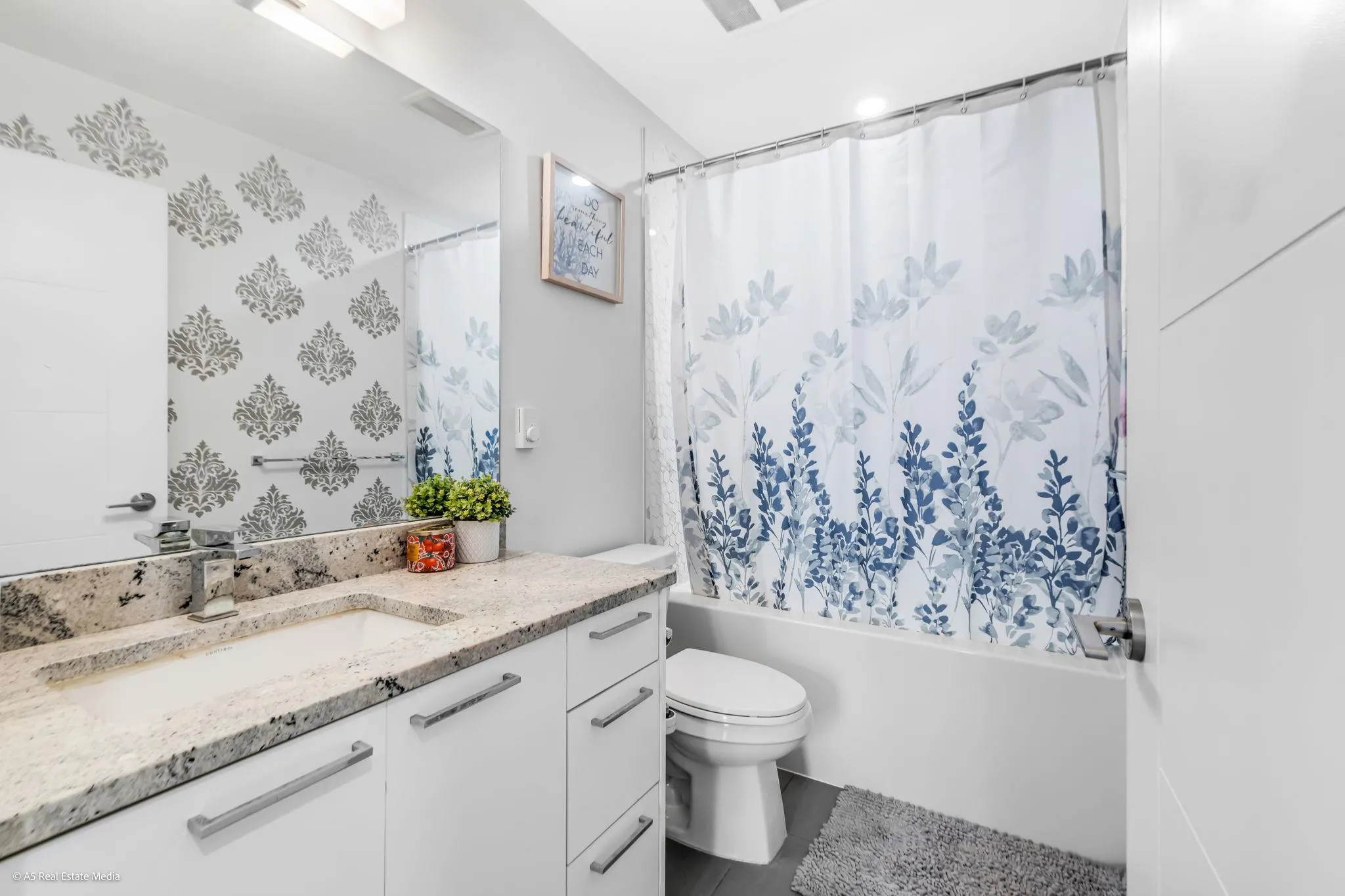 20696 Eastleigh Crescent #317
