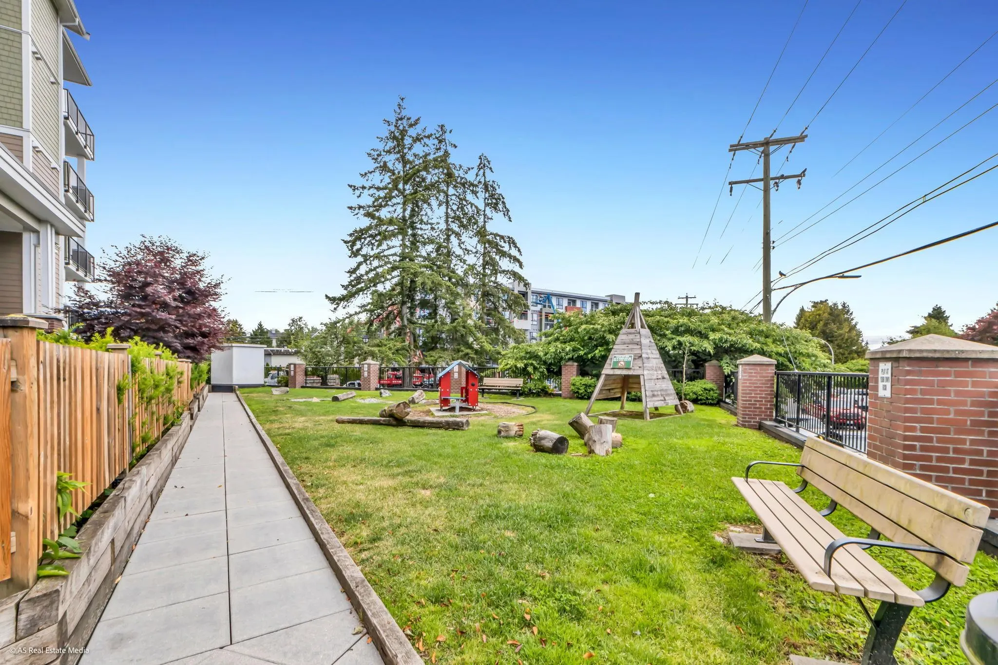 20696 Eastleigh Crescent #317