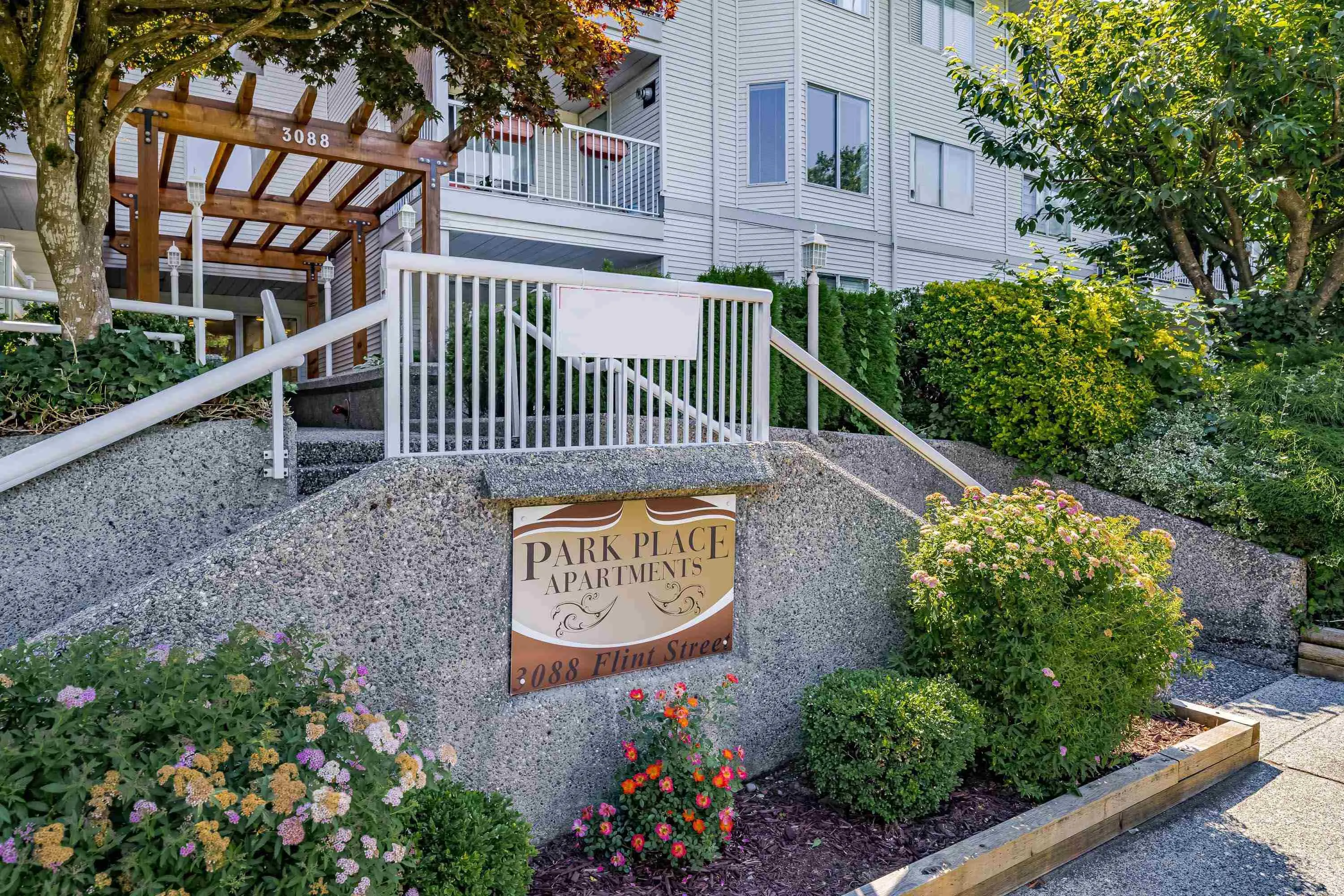 3088 Flint Street #103