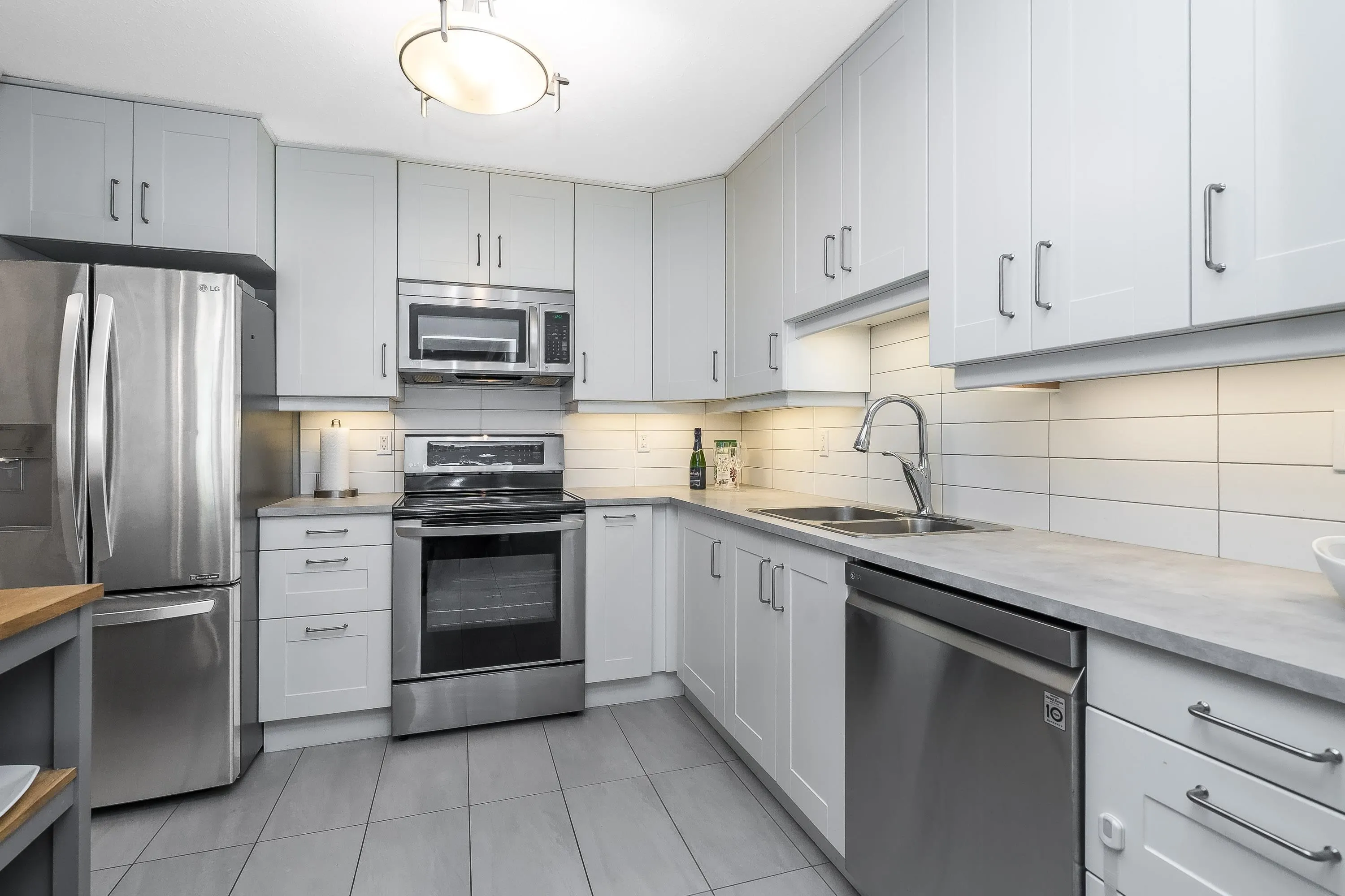 3088 Flint Street #103