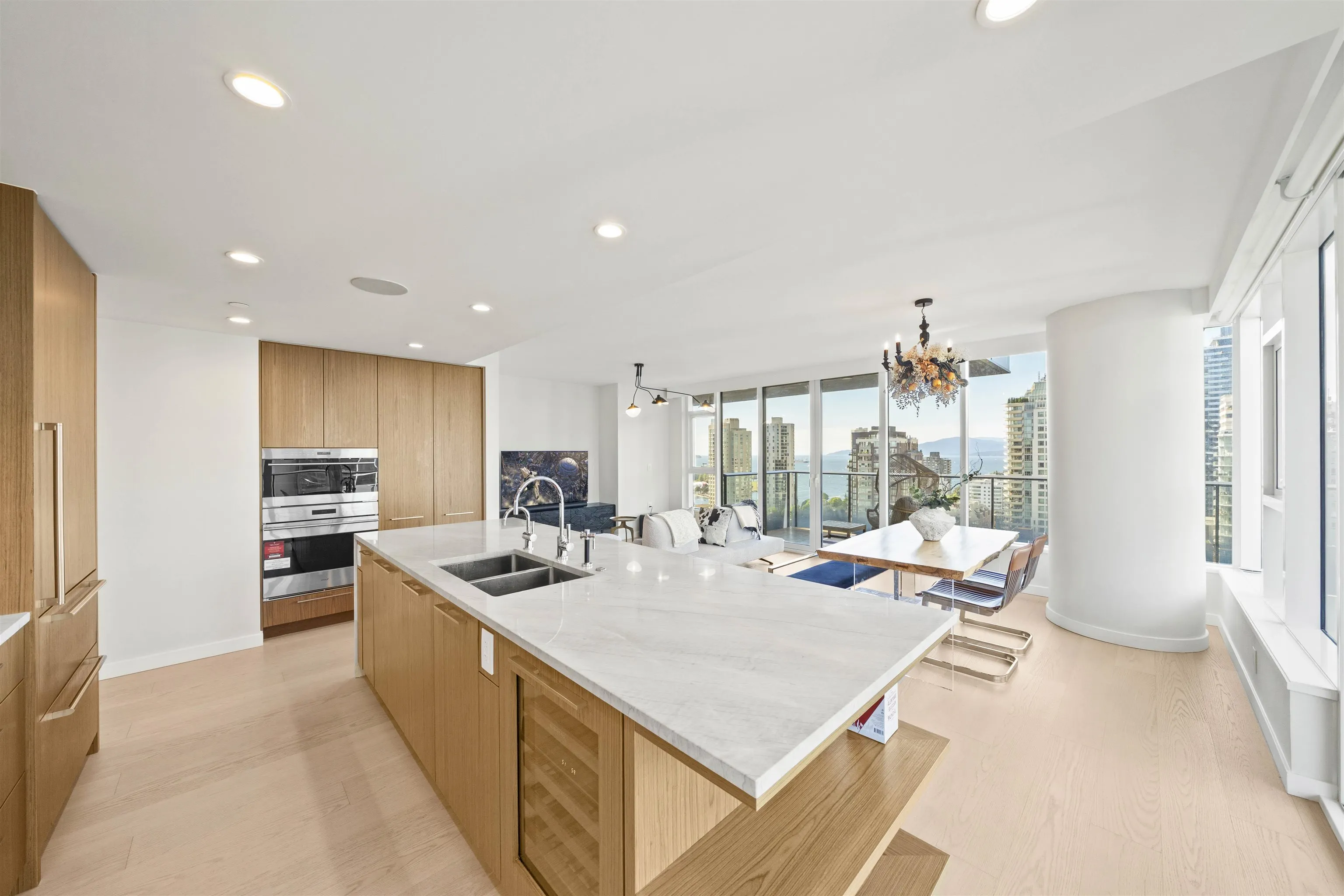 1335 Howe Street #1801