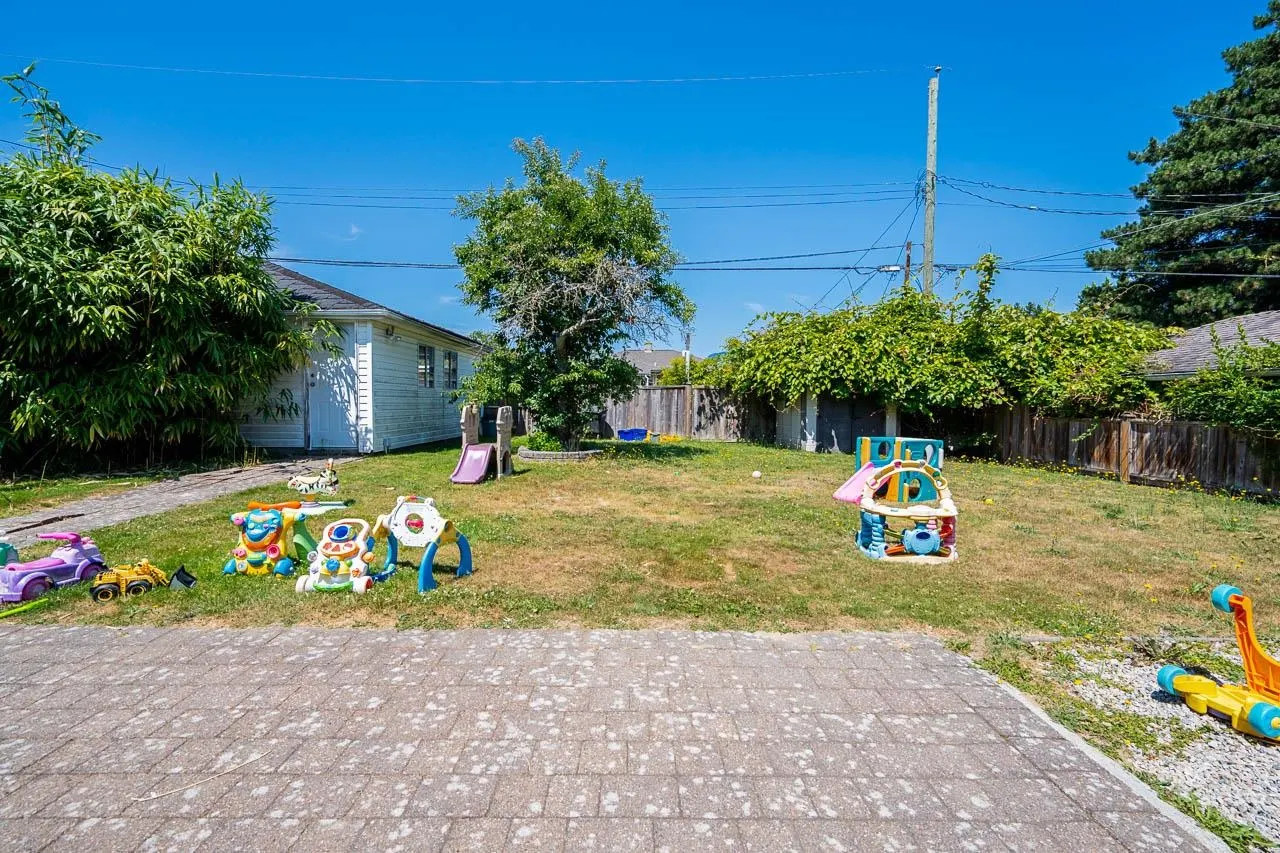 4871 Highlawn Drive