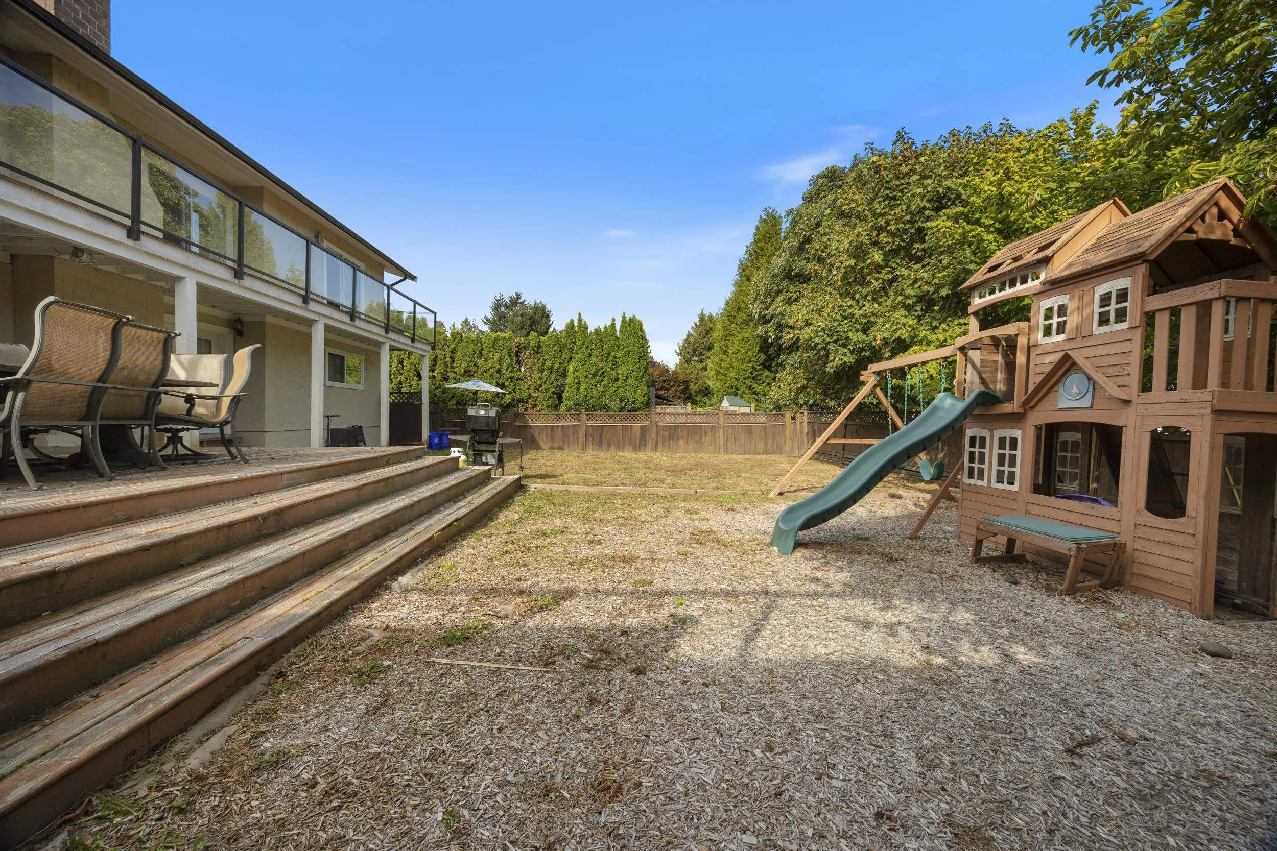 8200 Burnfield Crescent