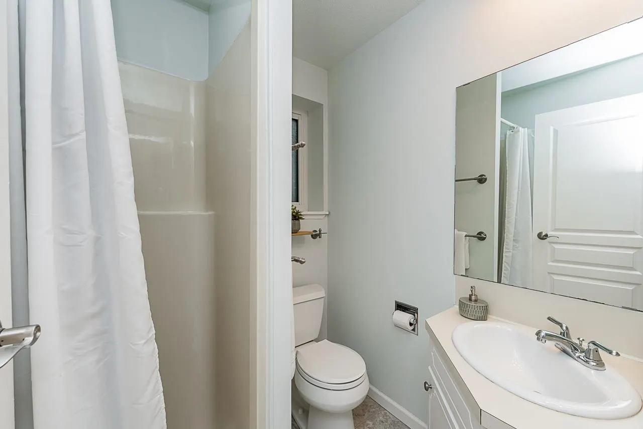 6115 Sunwood Drive