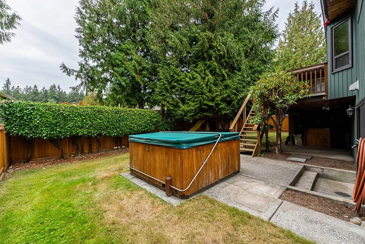 6115 Sunwood Drive