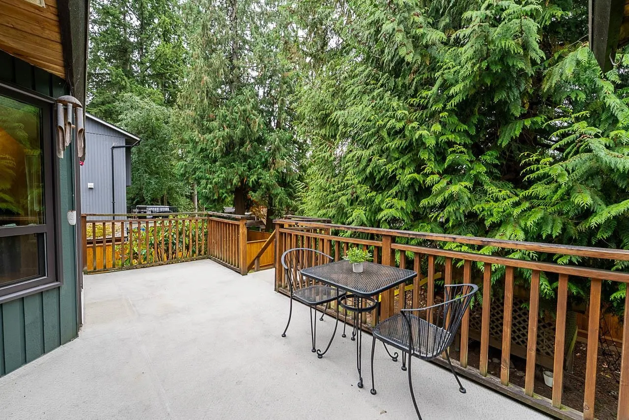 6115 Sunwood Drive