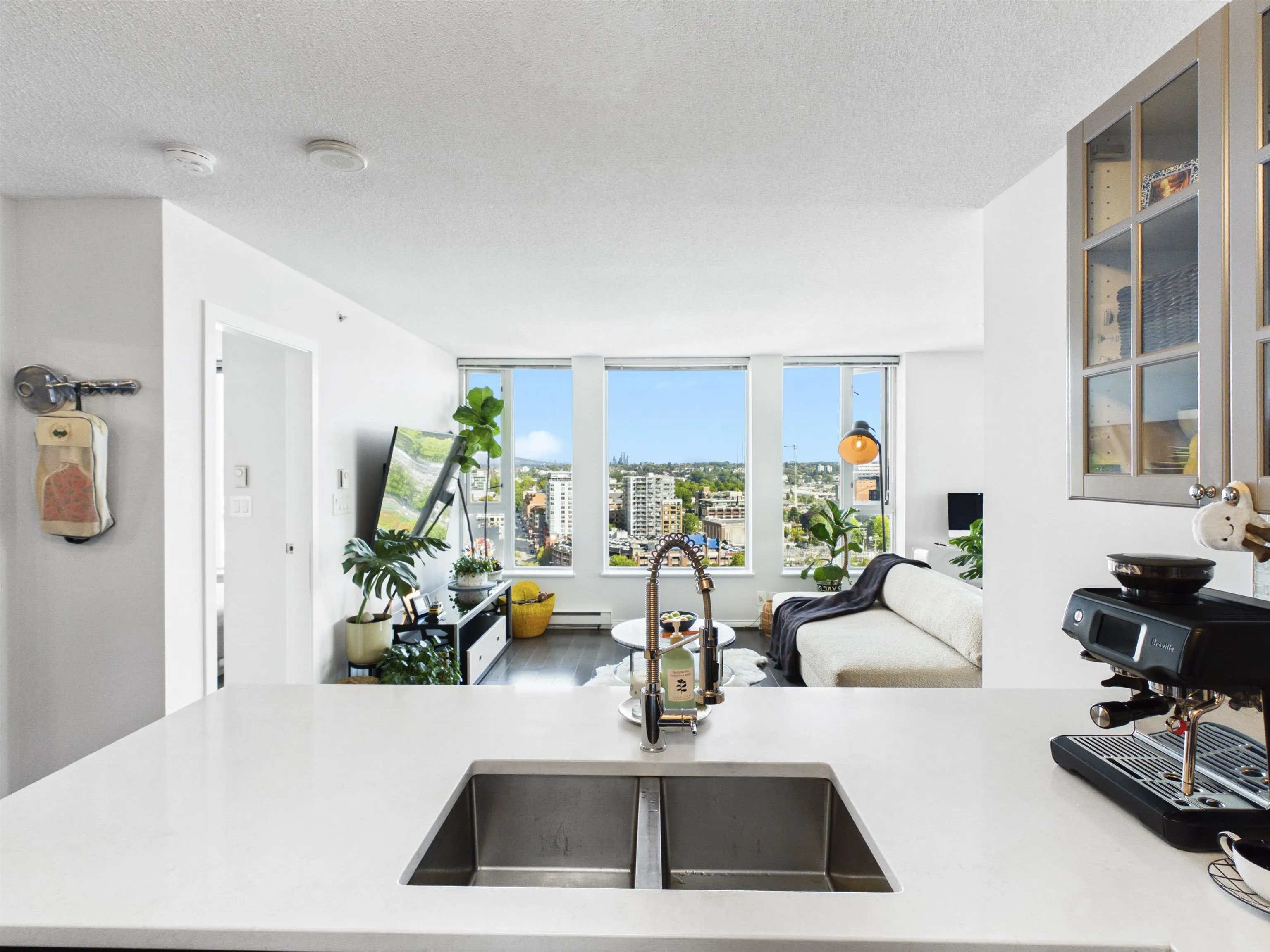 550 Taylor Street #2208