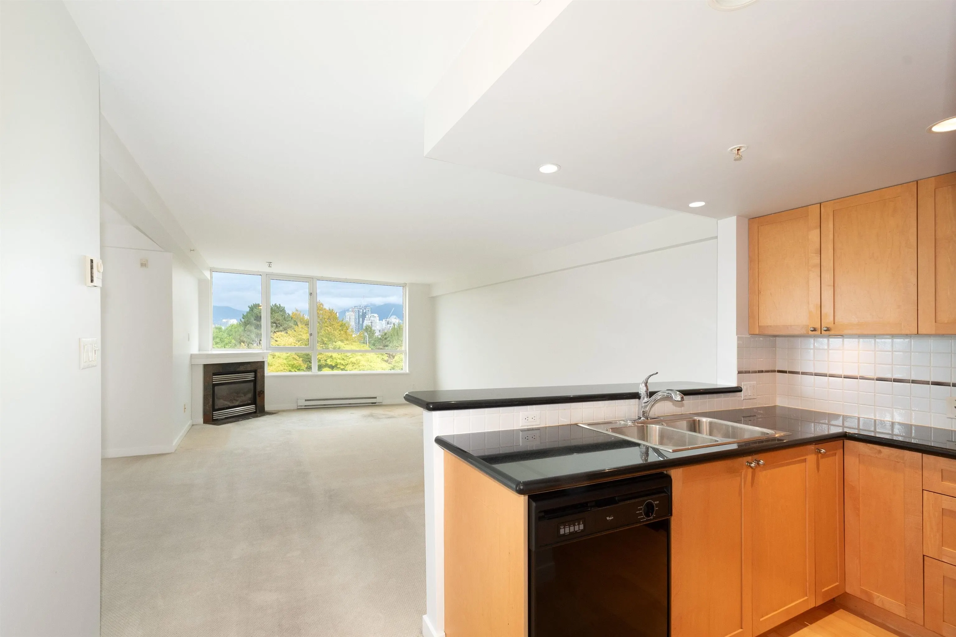 1485 W 6th Avenue #401