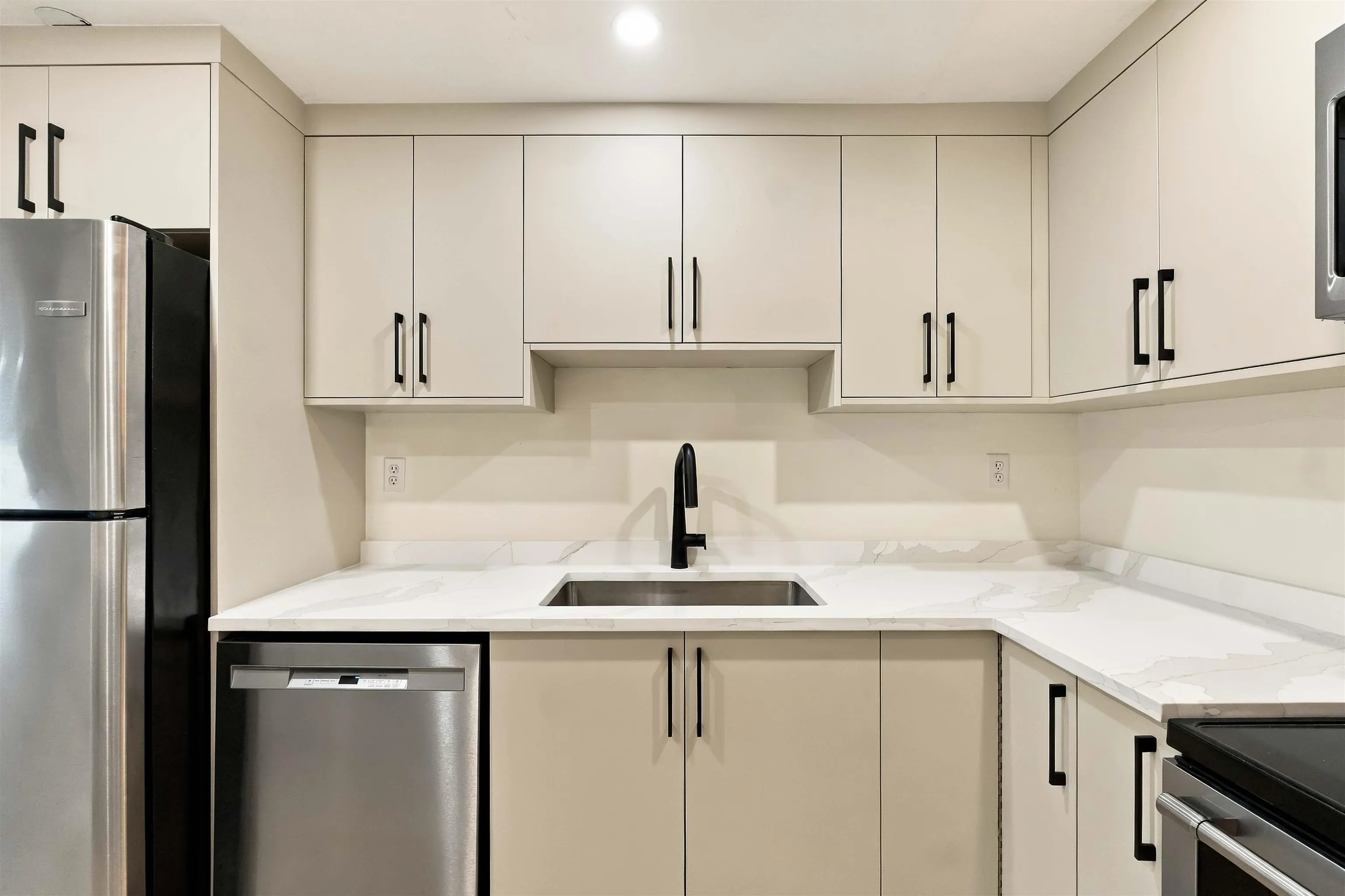 1322 Martin Street #102