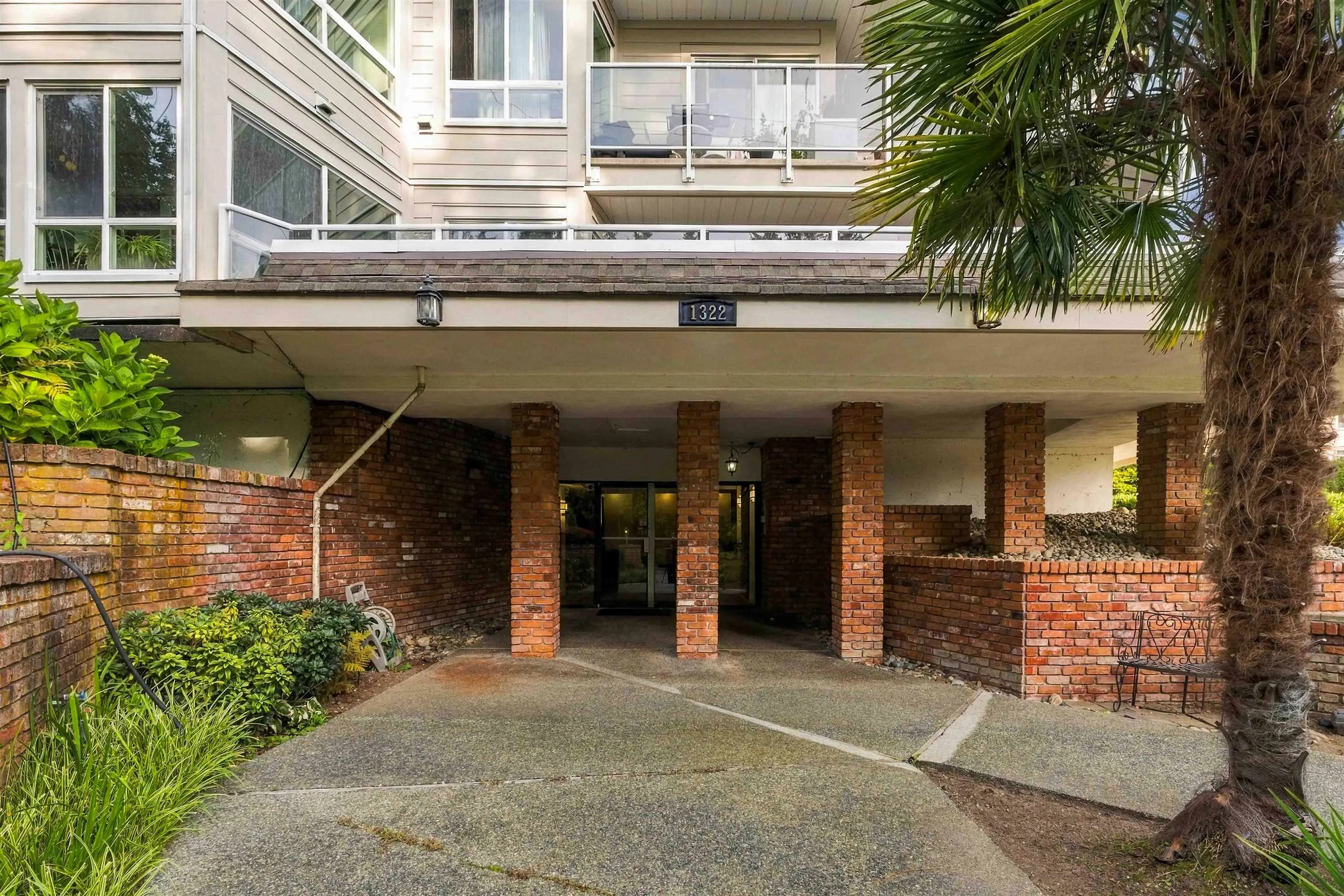1322 Martin Street #102