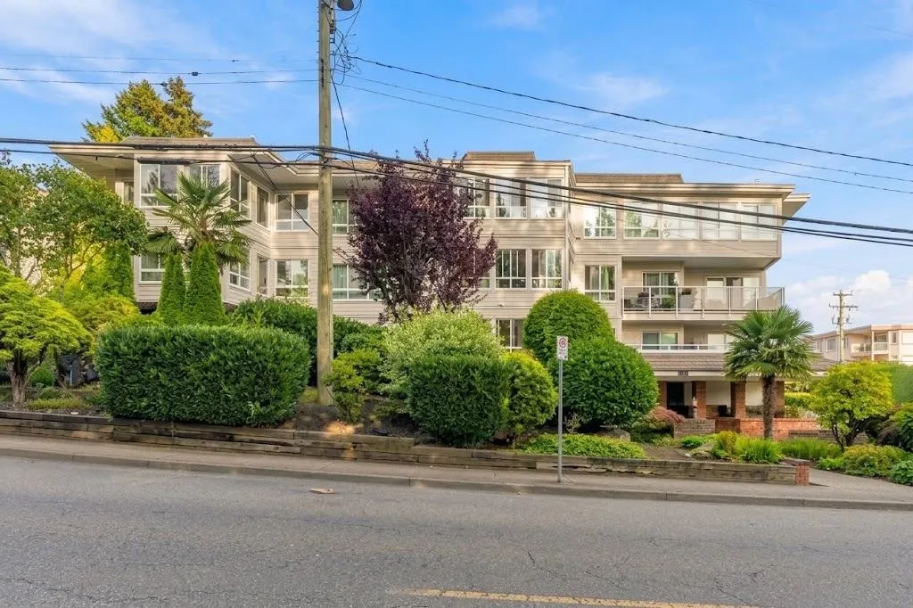 1322 Martin Street #102