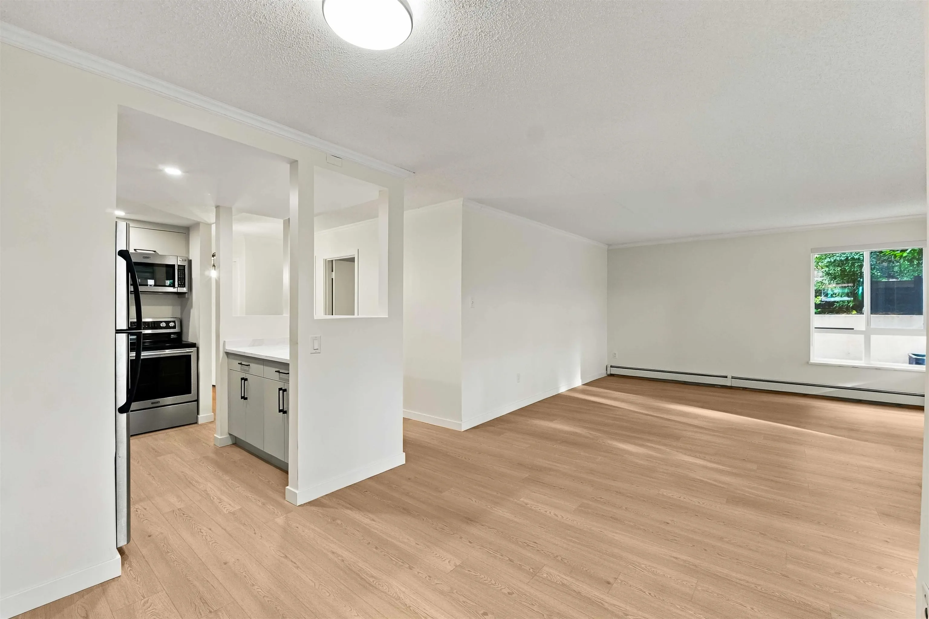 1322 Martin Street #102