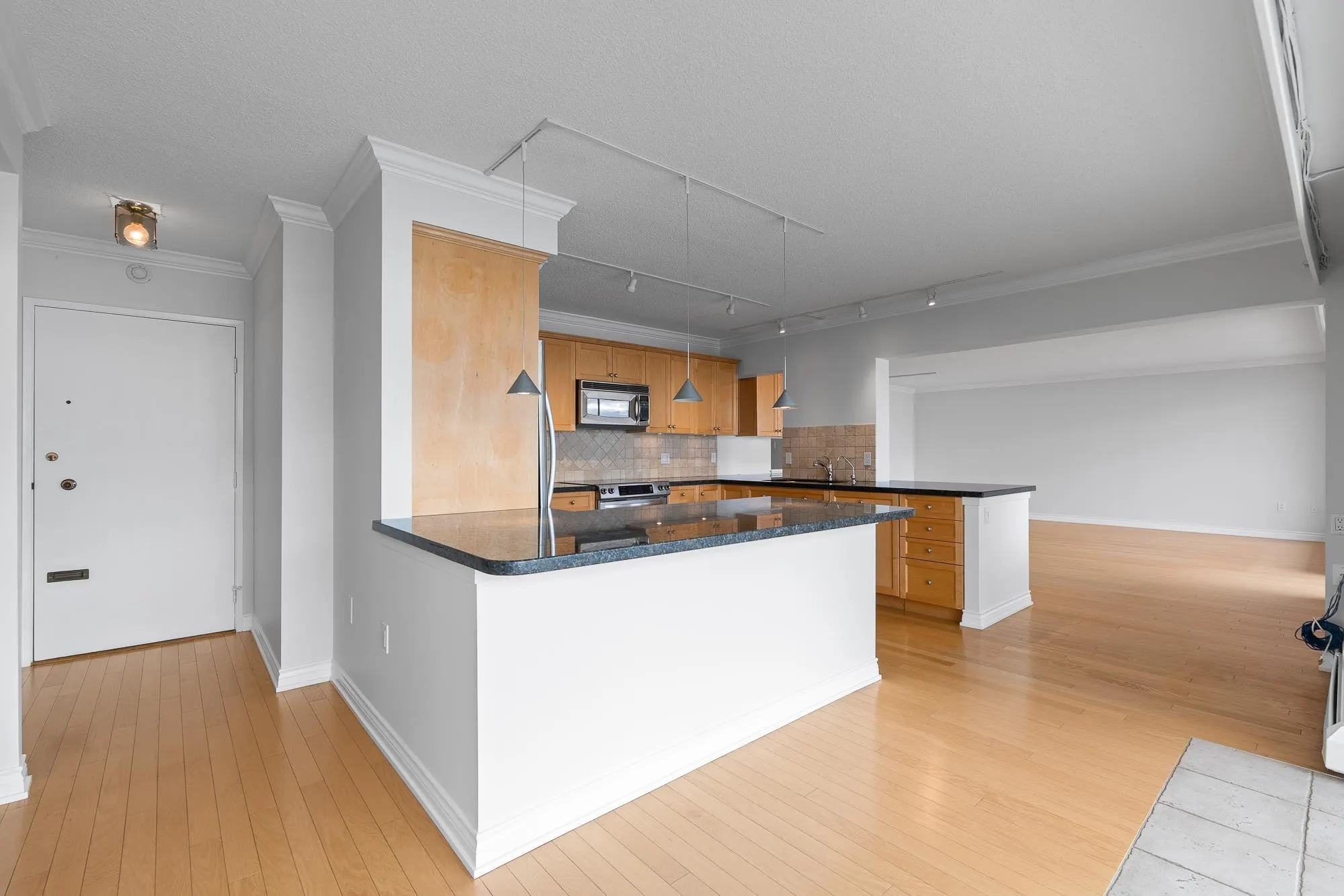 150 24th Street #203