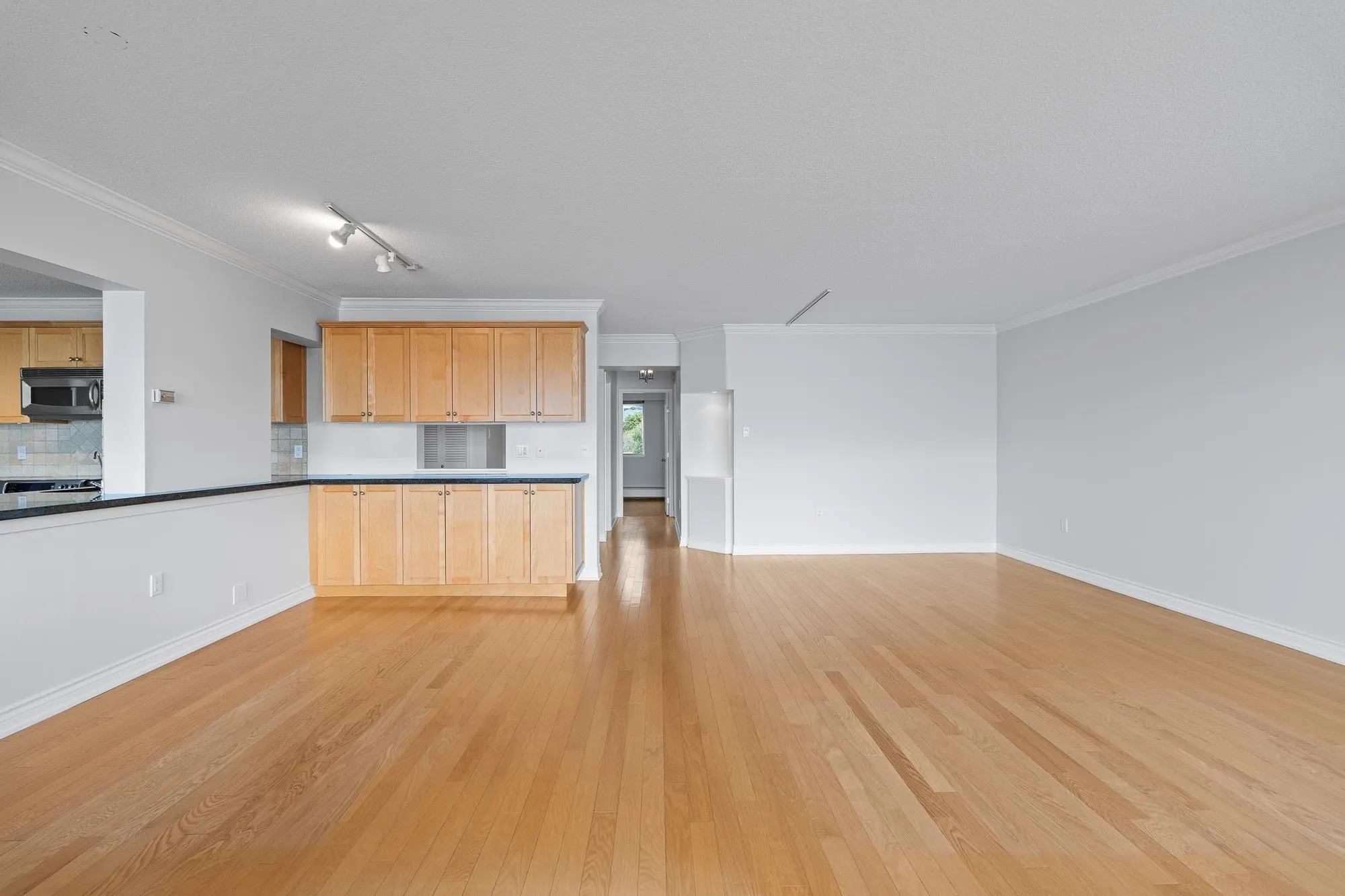 150 24th Street #203