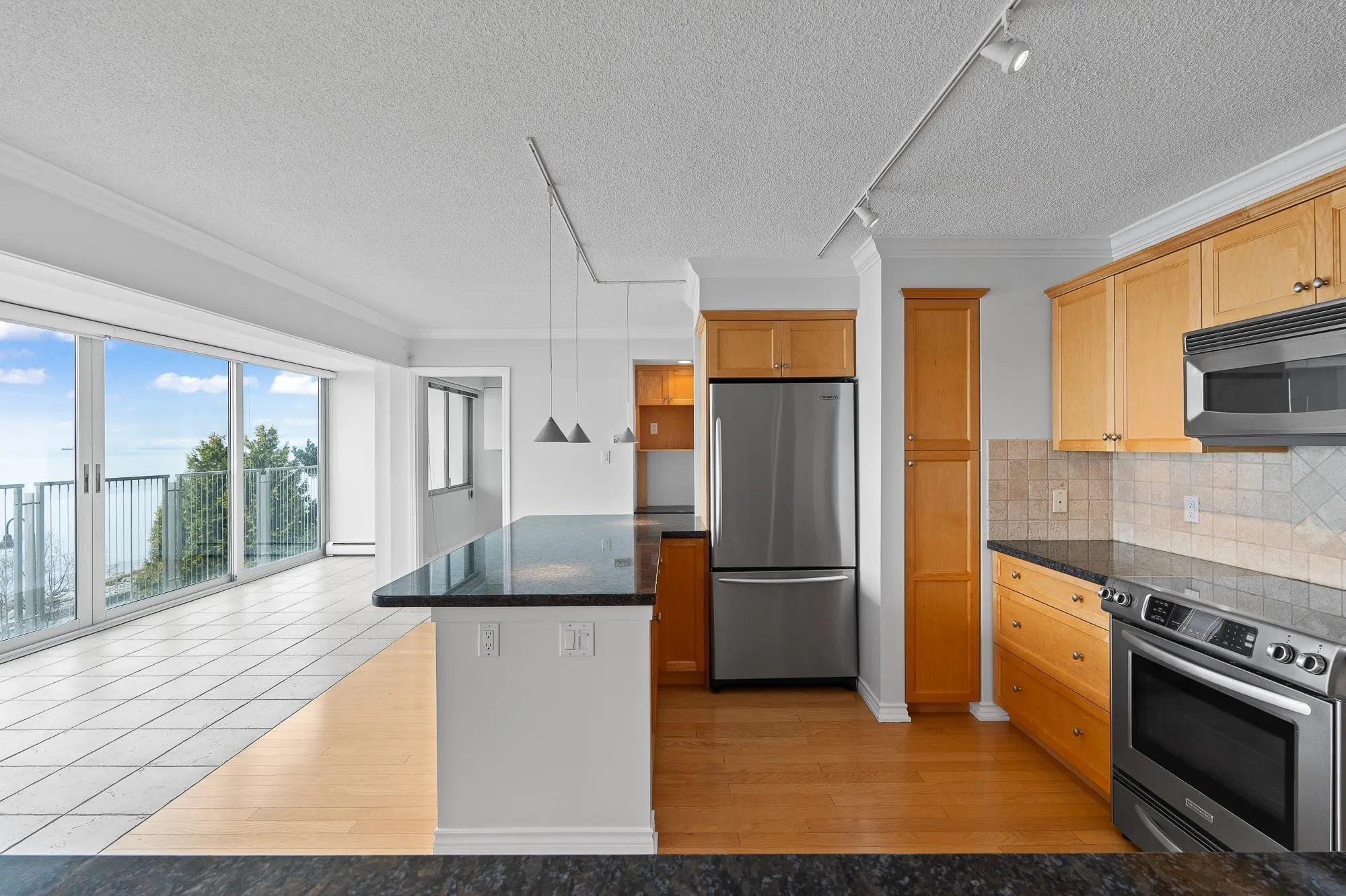 150 24th Street #203
