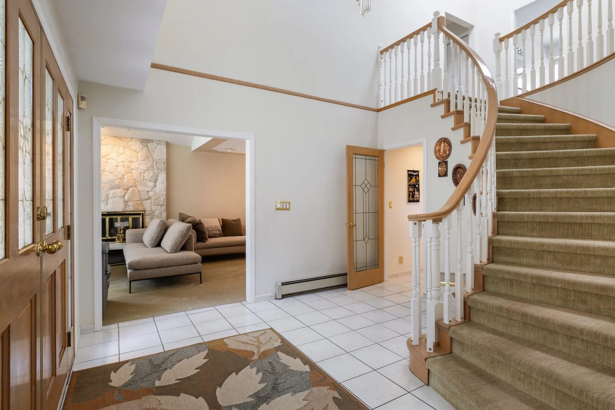 547 Tempe Crescent