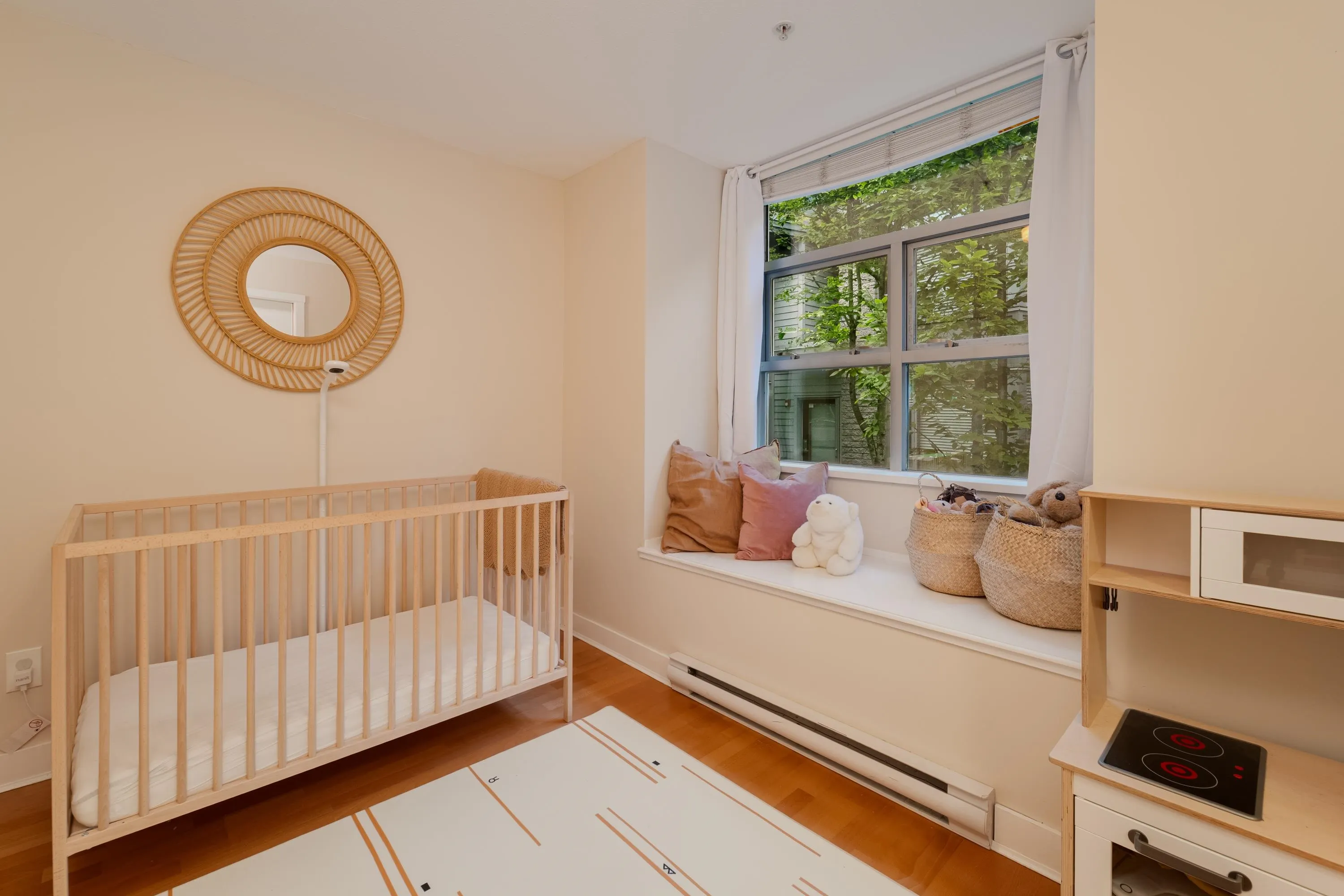 1250 W 6th Avenue #9