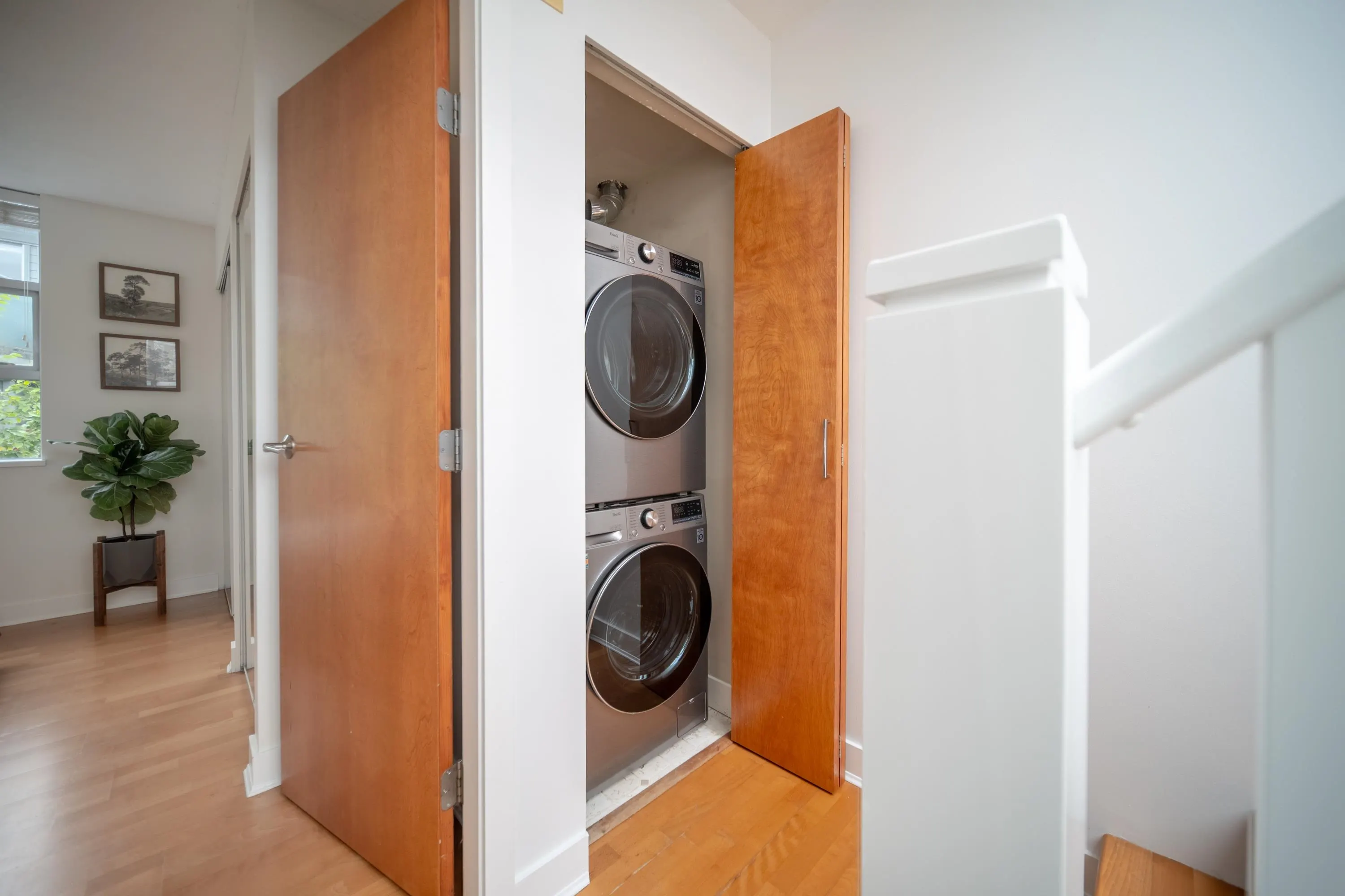 1250 W 6th Avenue #9