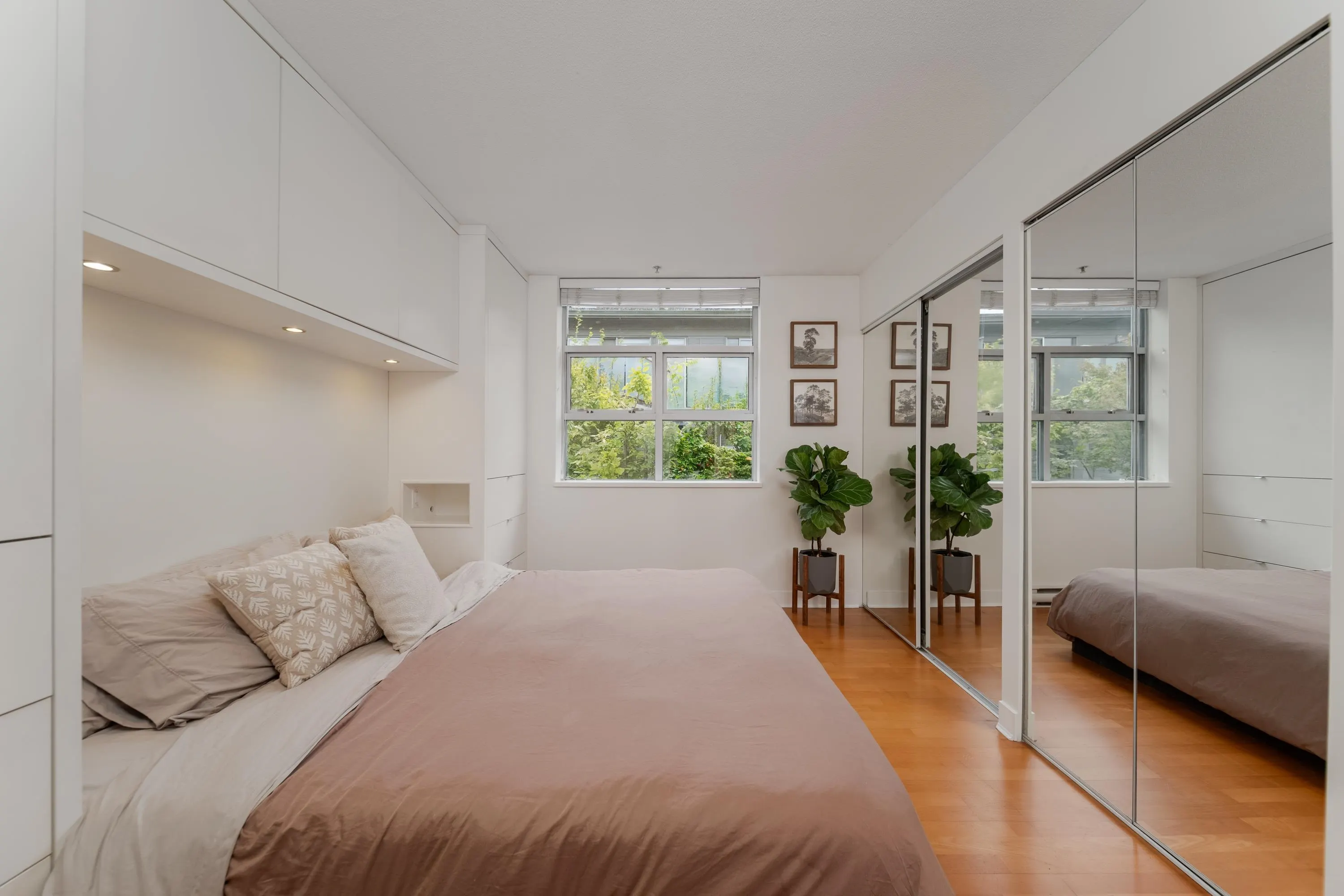 1250 W 6th Avenue #9