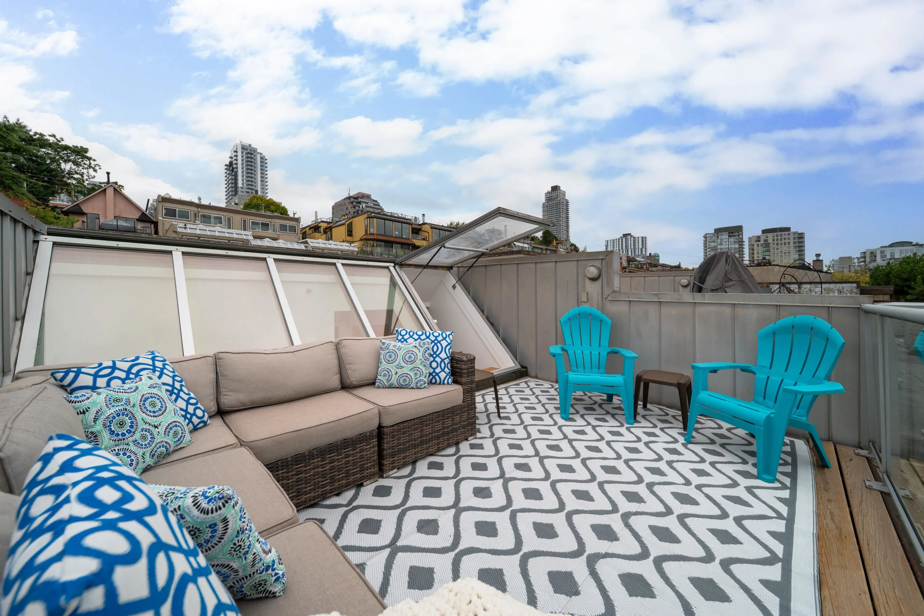 1250 W 6th Avenue #9