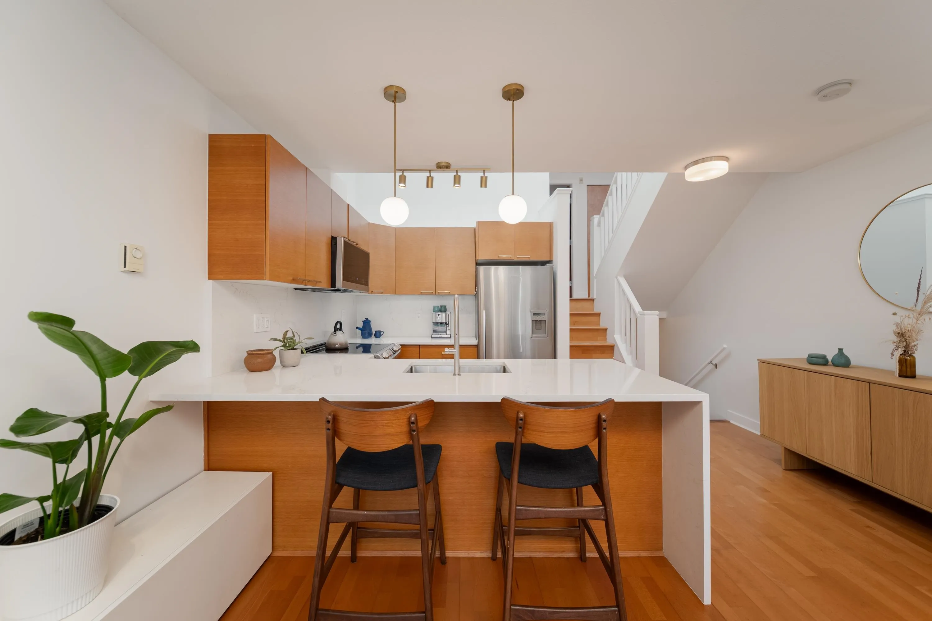 1250 W 6th Avenue #9