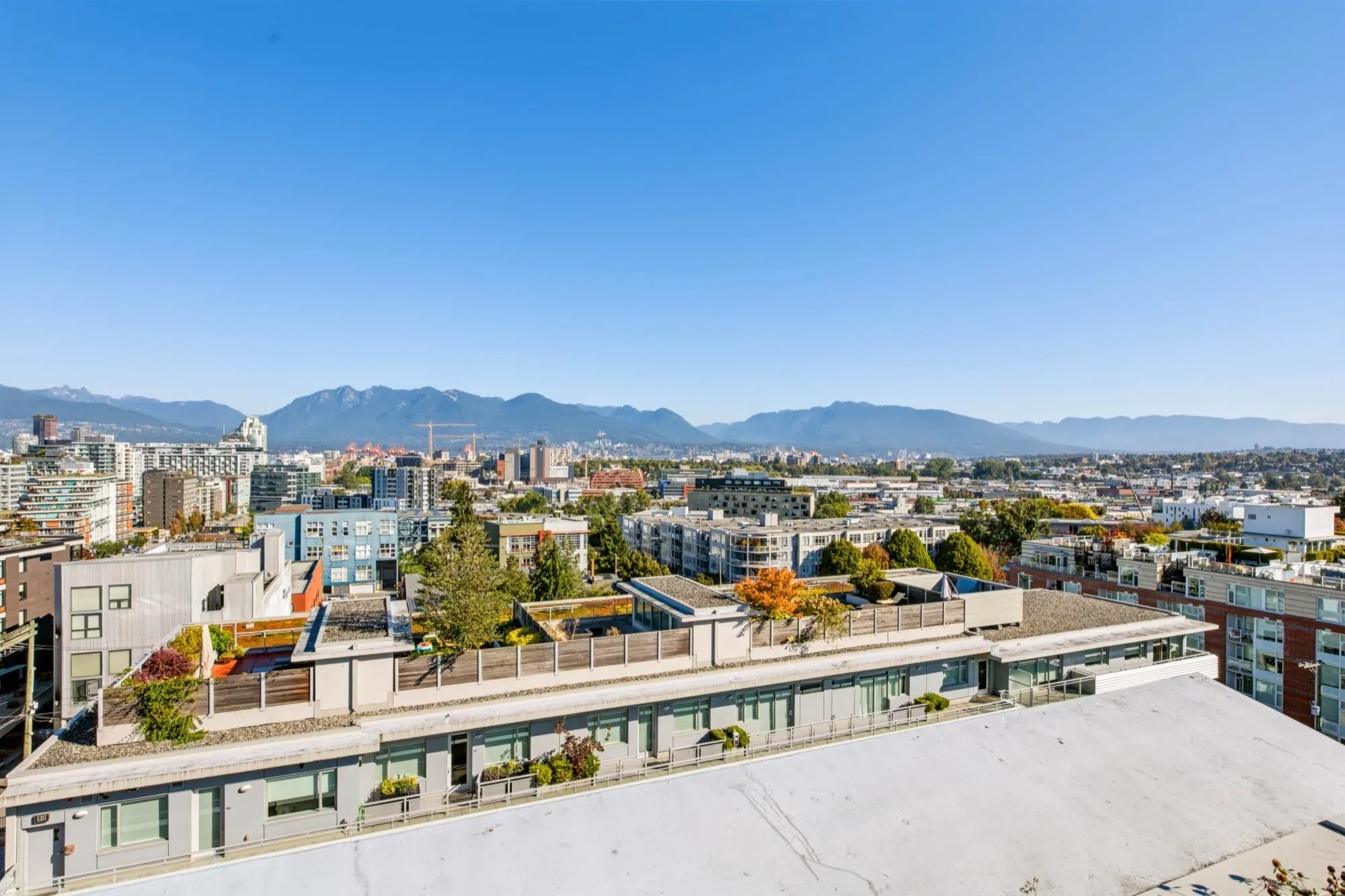 250 E 6th Avenue #716
