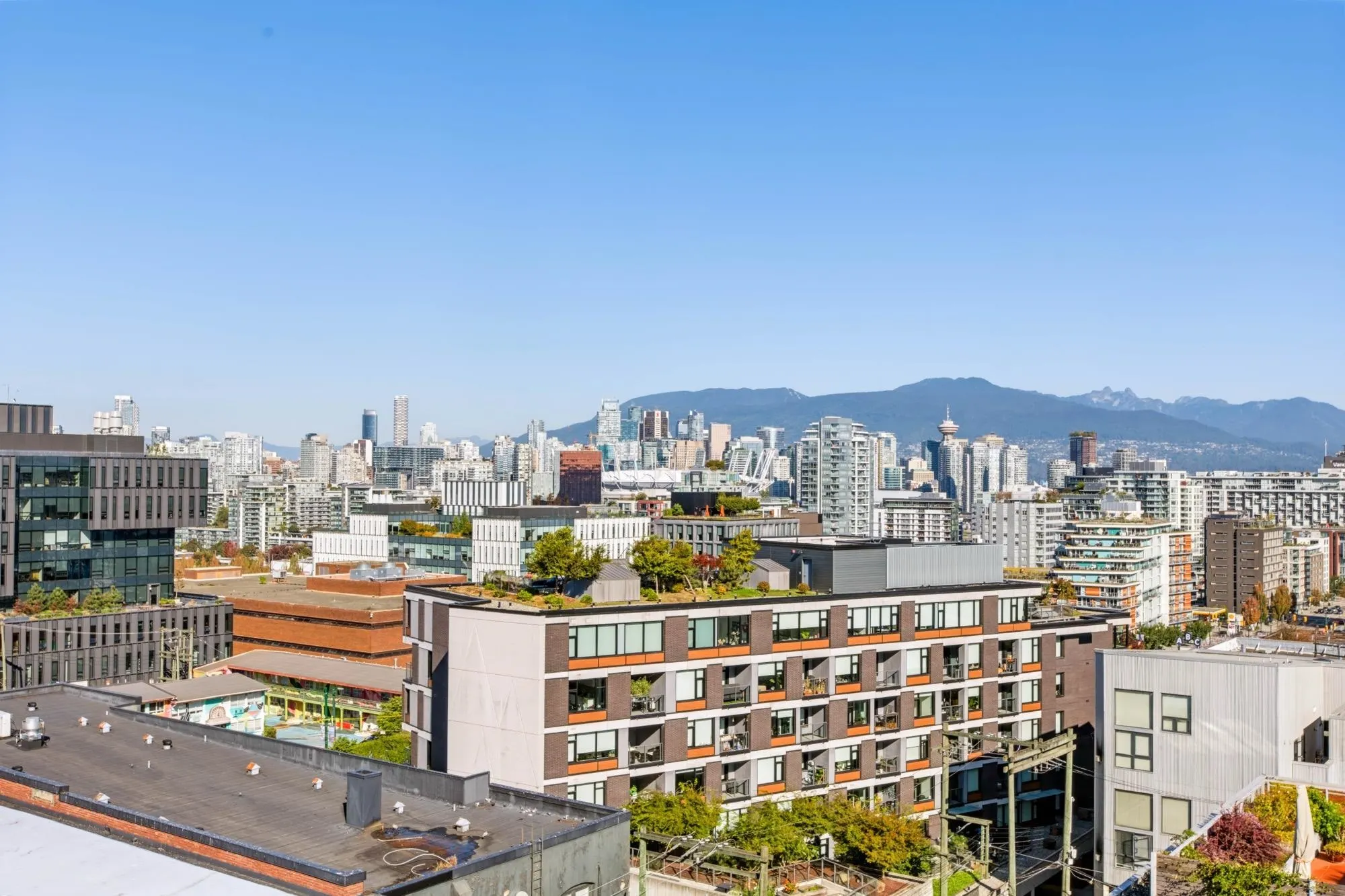 250 E 6th Avenue #716