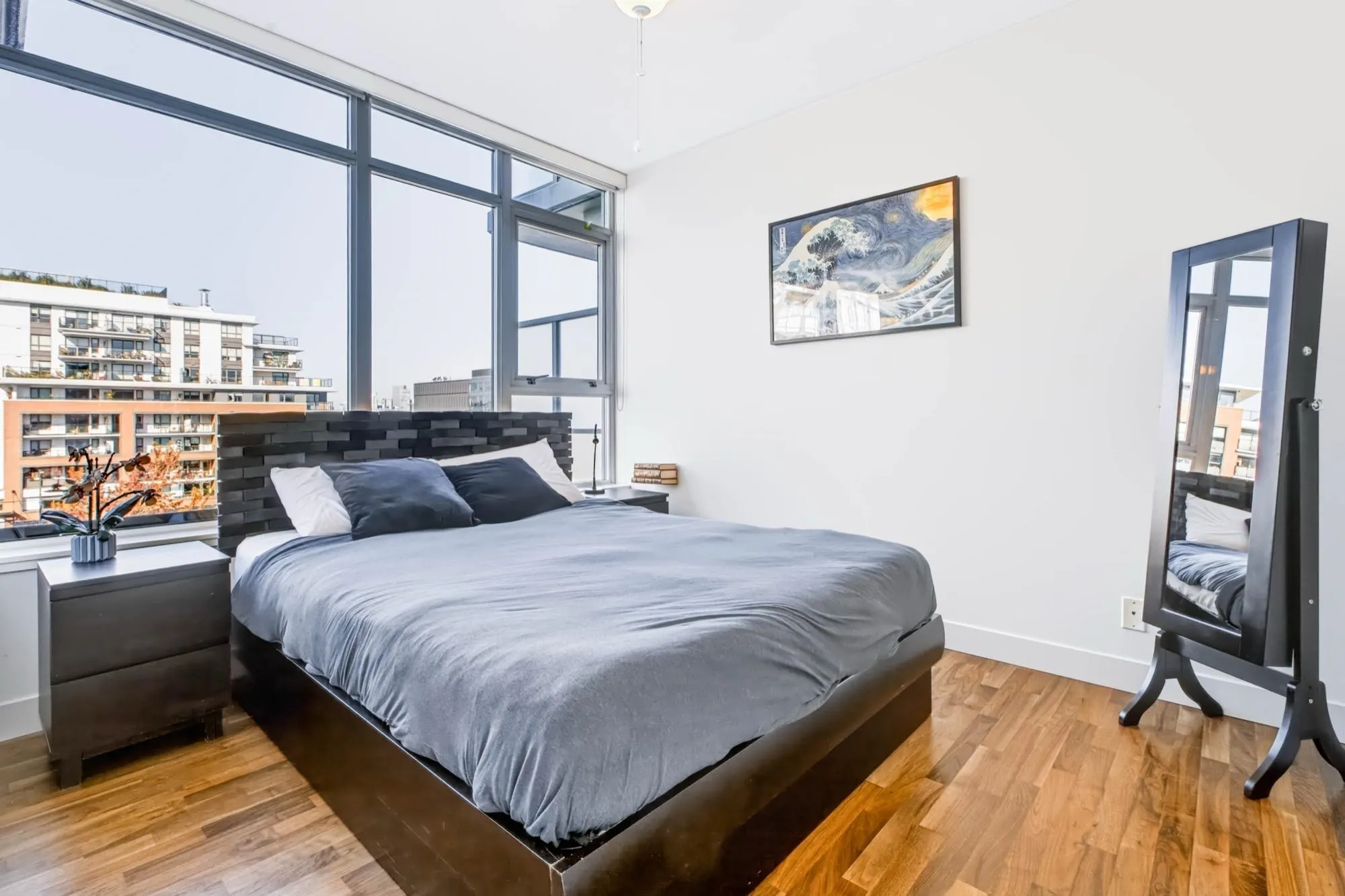 250 E 6th Avenue #716