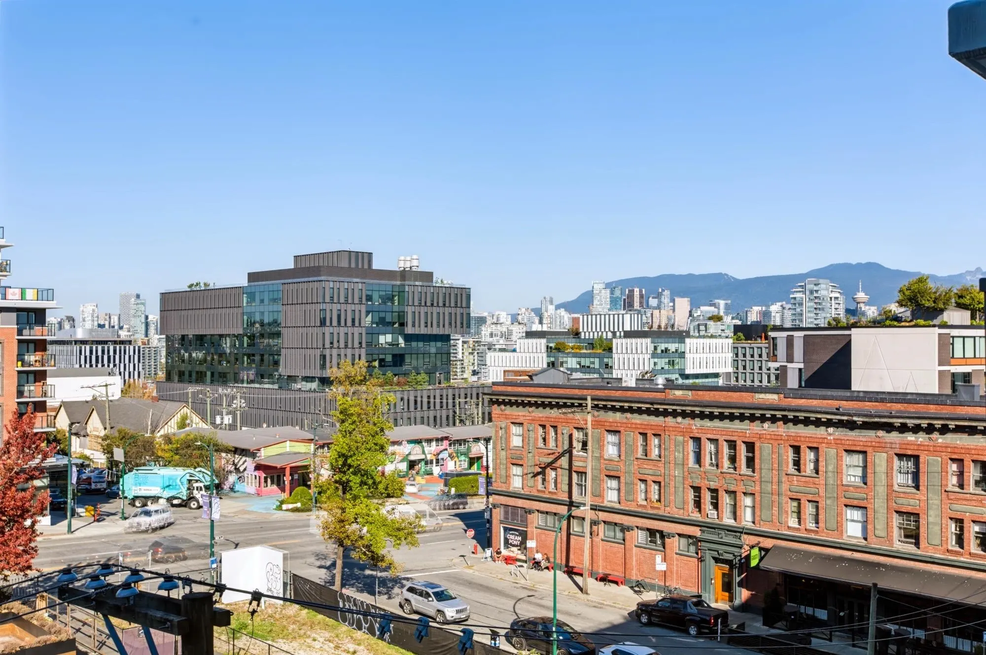 250 E 6th Avenue #716
