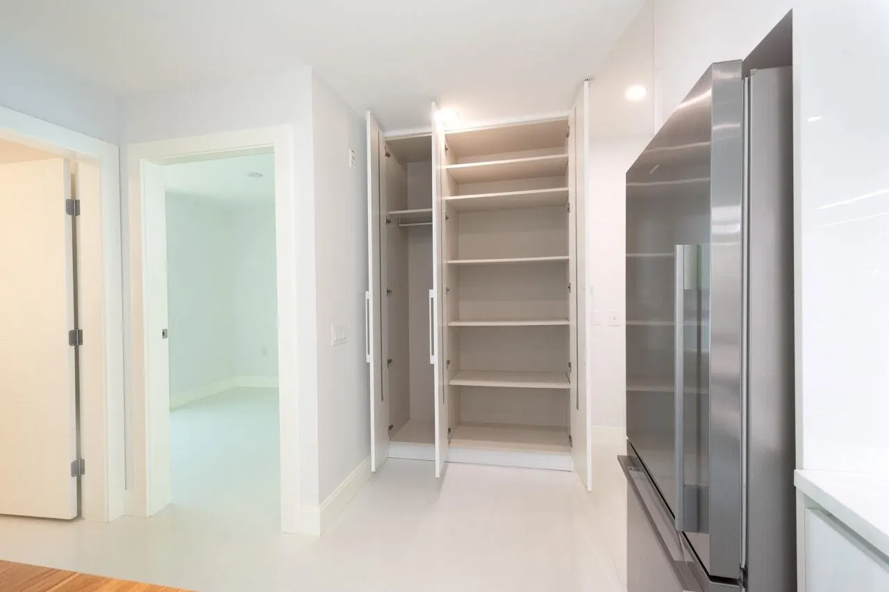 2239 W 7th Avenue #203