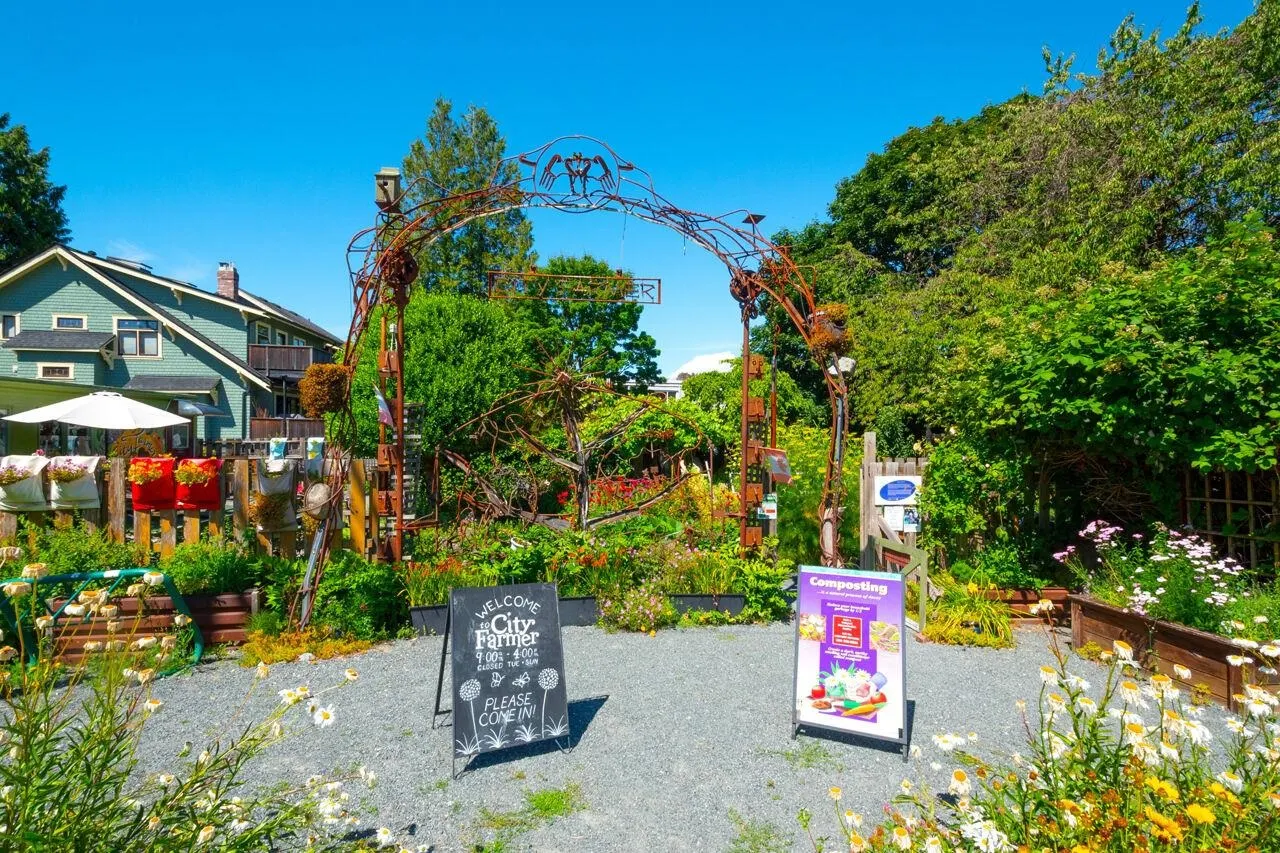 2239 W 7th Avenue #203